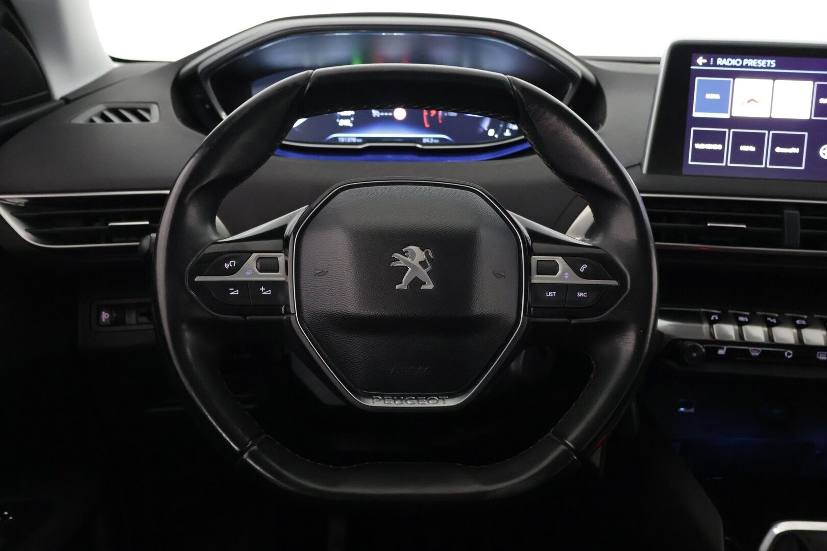 Peugeot 3008 2017 Active PureTech 130 **YritysOutlet - Myydään vain yrityksille *