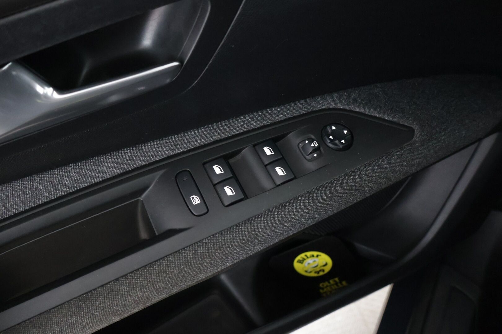 Peugeot 3008 2017 Active PureTech 130 **YritysOutlet - Myydään vain yrityksille *