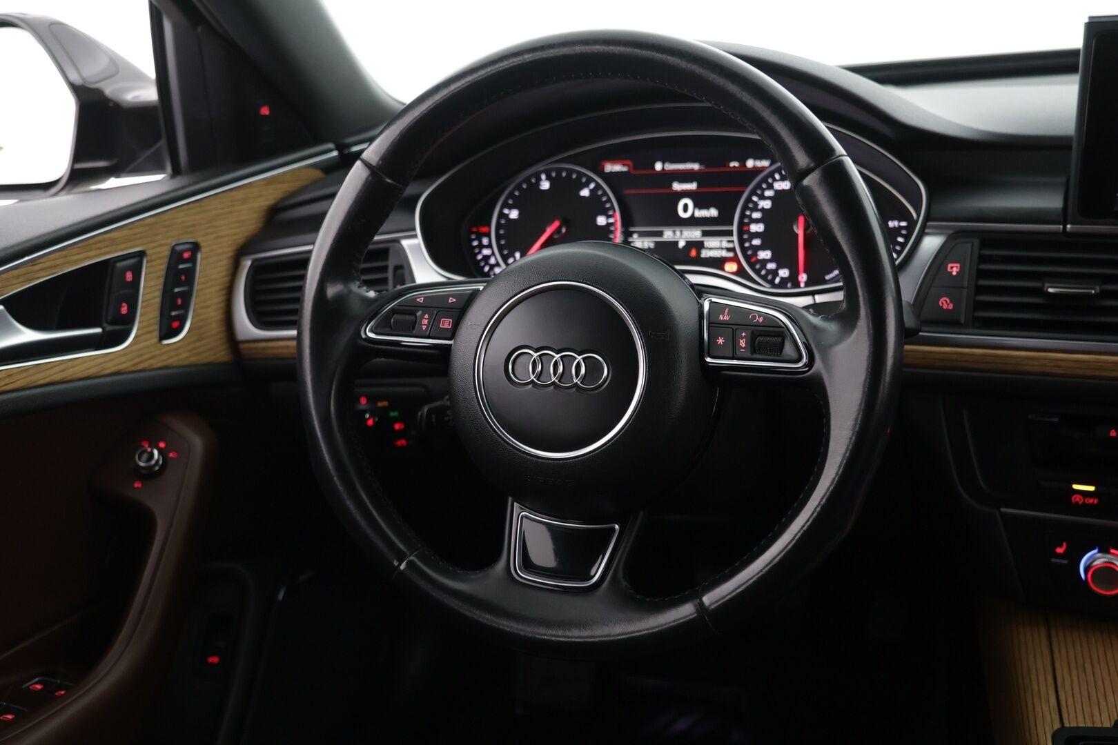 Audi A6 2014 Sedan 3,0 V6 TDI 150 kW quattro S tronic Start-Stop / Ilma-alusta / ACC / Urheilusituimet sähköllä / S-Line - Juuri saapunut / Neliveto / Nahkasisusta / 