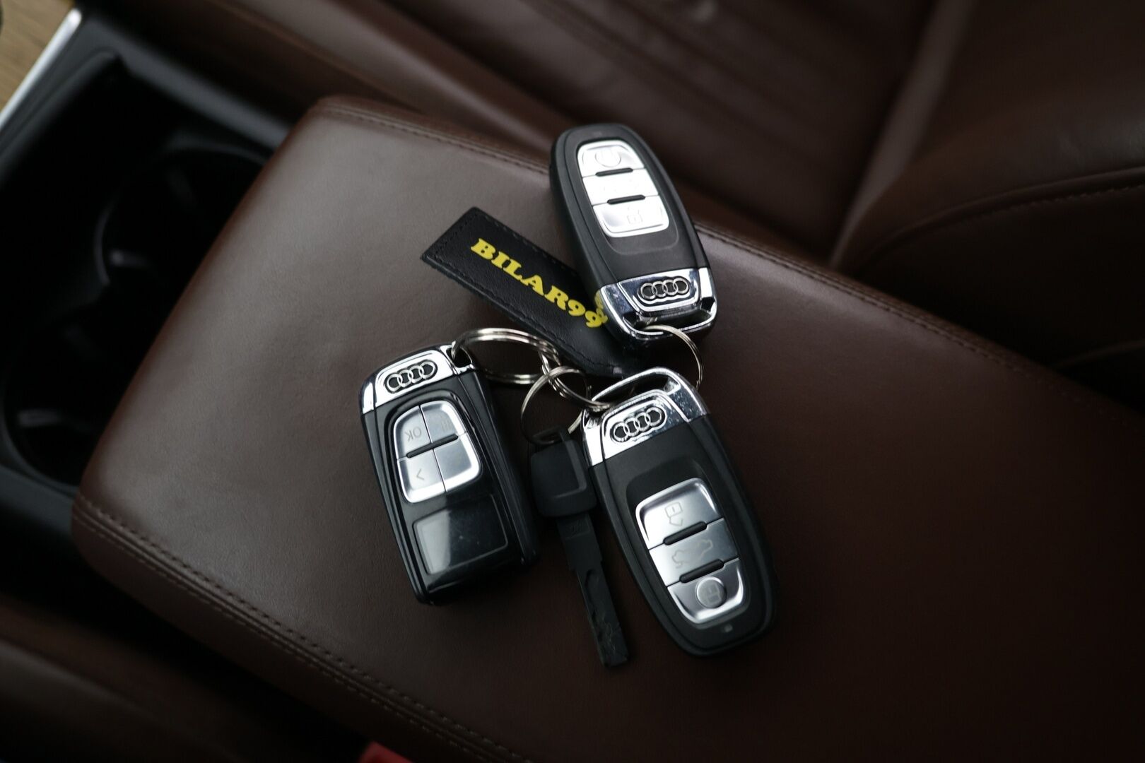 Audi A6 2014 Sedan 3,0 V6 TDI 150 kW quattro S tronic Start-Stop / Ilma-alusta / ACC / Urheilusituimet sähköllä / S-Line - Juuri saapunut / Neliveto / Nahkasisusta / 