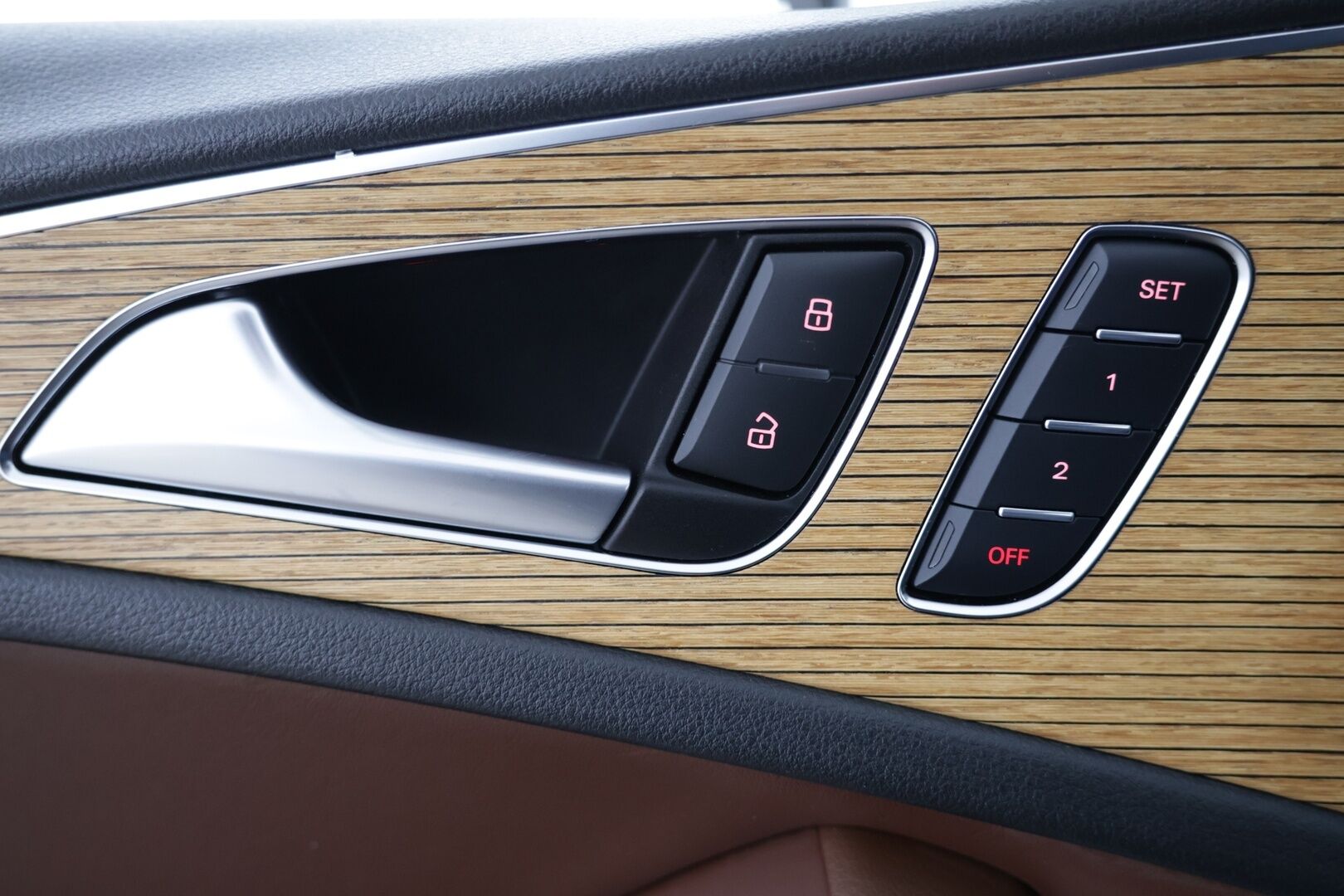 Audi A6 2014 Sedan 3,0 V6 TDI 150 kW quattro S tronic Start-Stop / Ilma-alusta / ACC / Urheilusituimet sähköllä / S-Line - Juuri saapunut / Neliveto / Nahkasisusta / 