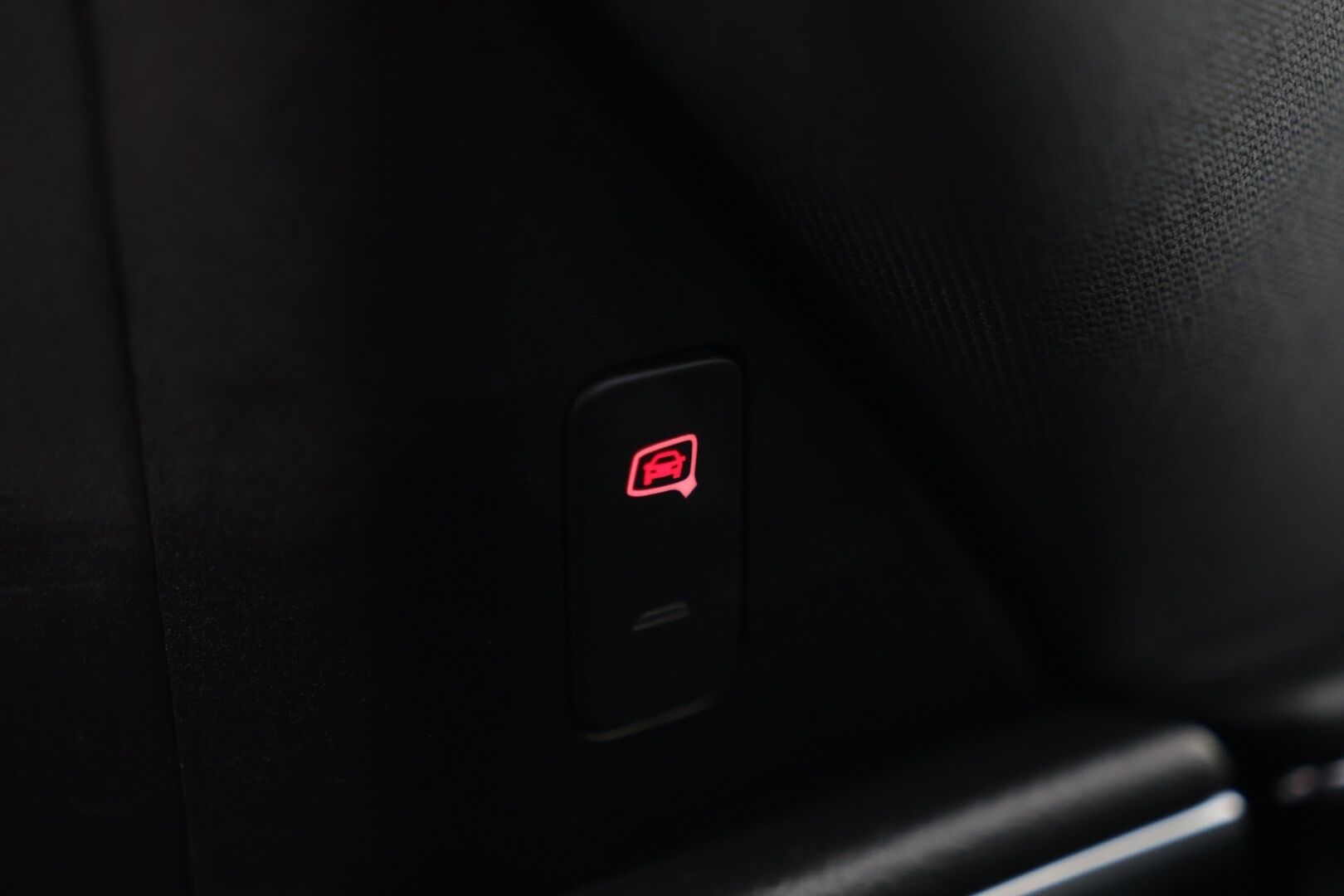 Audi A6 2014 Sedan 3,0 V6 TDI 150 kW quattro S tronic Start-Stop / Ilma-alusta / ACC / Urheilusituimet sähköllä / S-Line - Juuri saapunut / Neliveto / Nahkasisusta / 