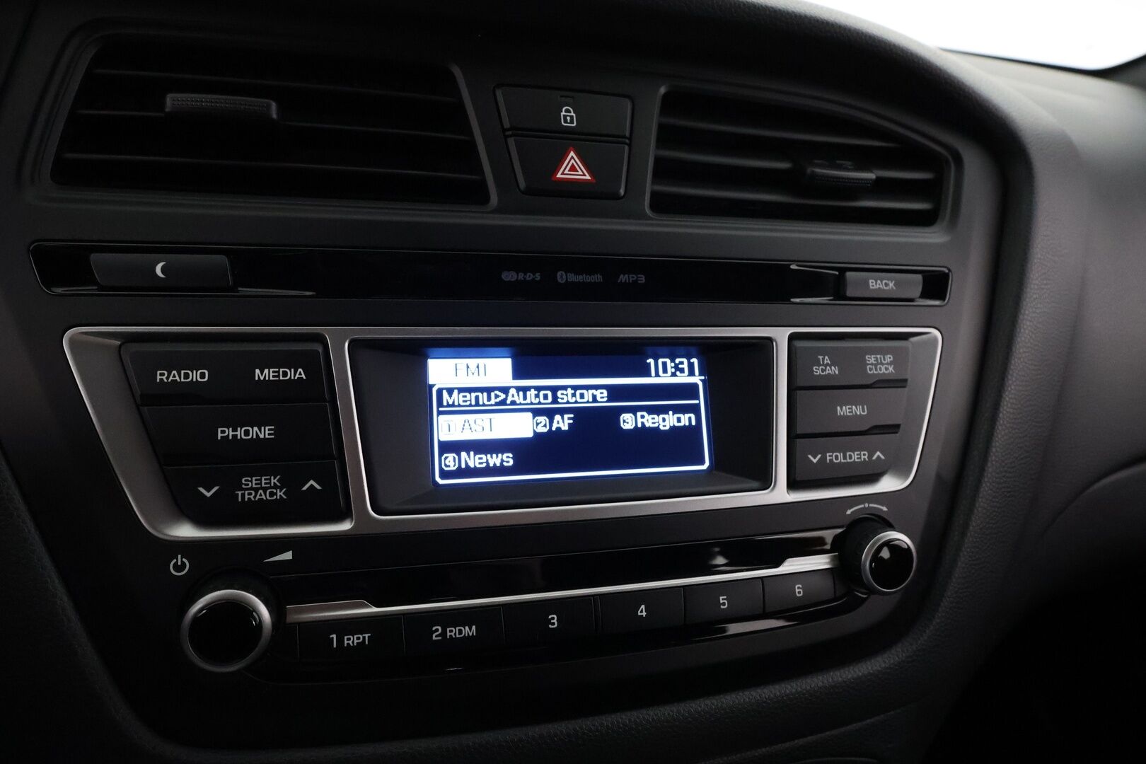 Hyundai i20 5d 2018 1,0 T-GDI 5MT ISG fresh **Suomi-auto / Lohkolämmitin / Ratinlämmitin / Bluetooth** - kahdet Renkaat