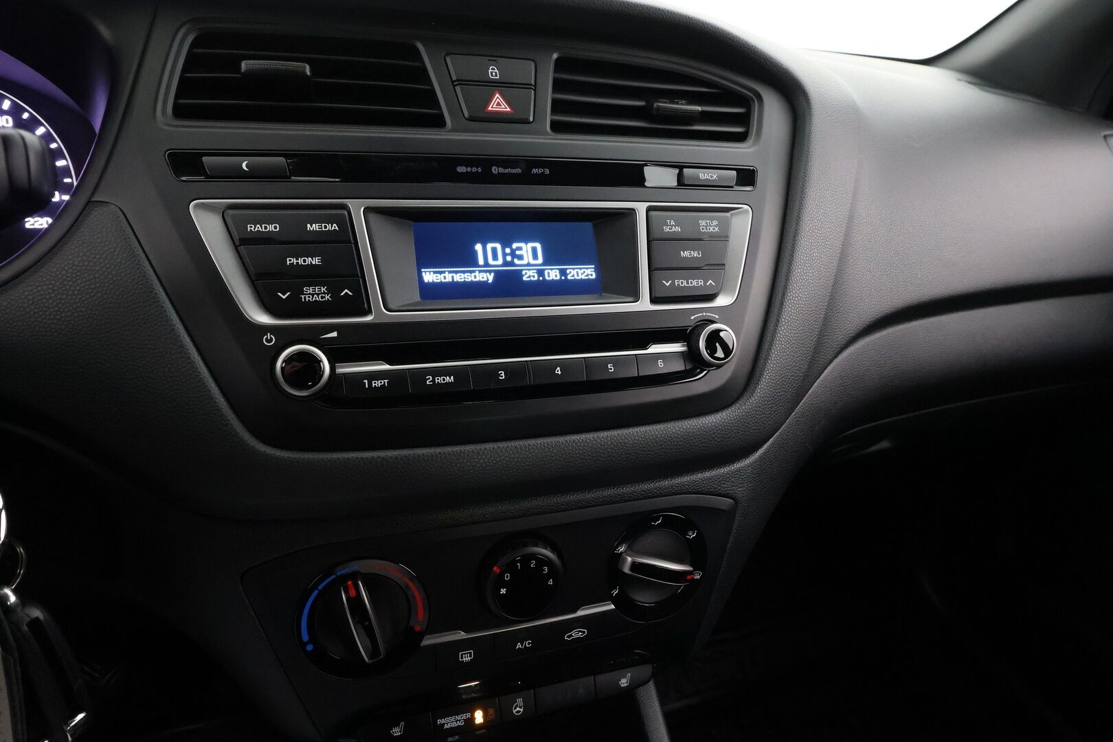 Hyundai i20 5d 2018 1,0 T-GDI 5MT ISG fresh **Suomi-auto / Lohkolämmitin / Ratinlämmitin / Bluetooth** - kahdet Renkaat