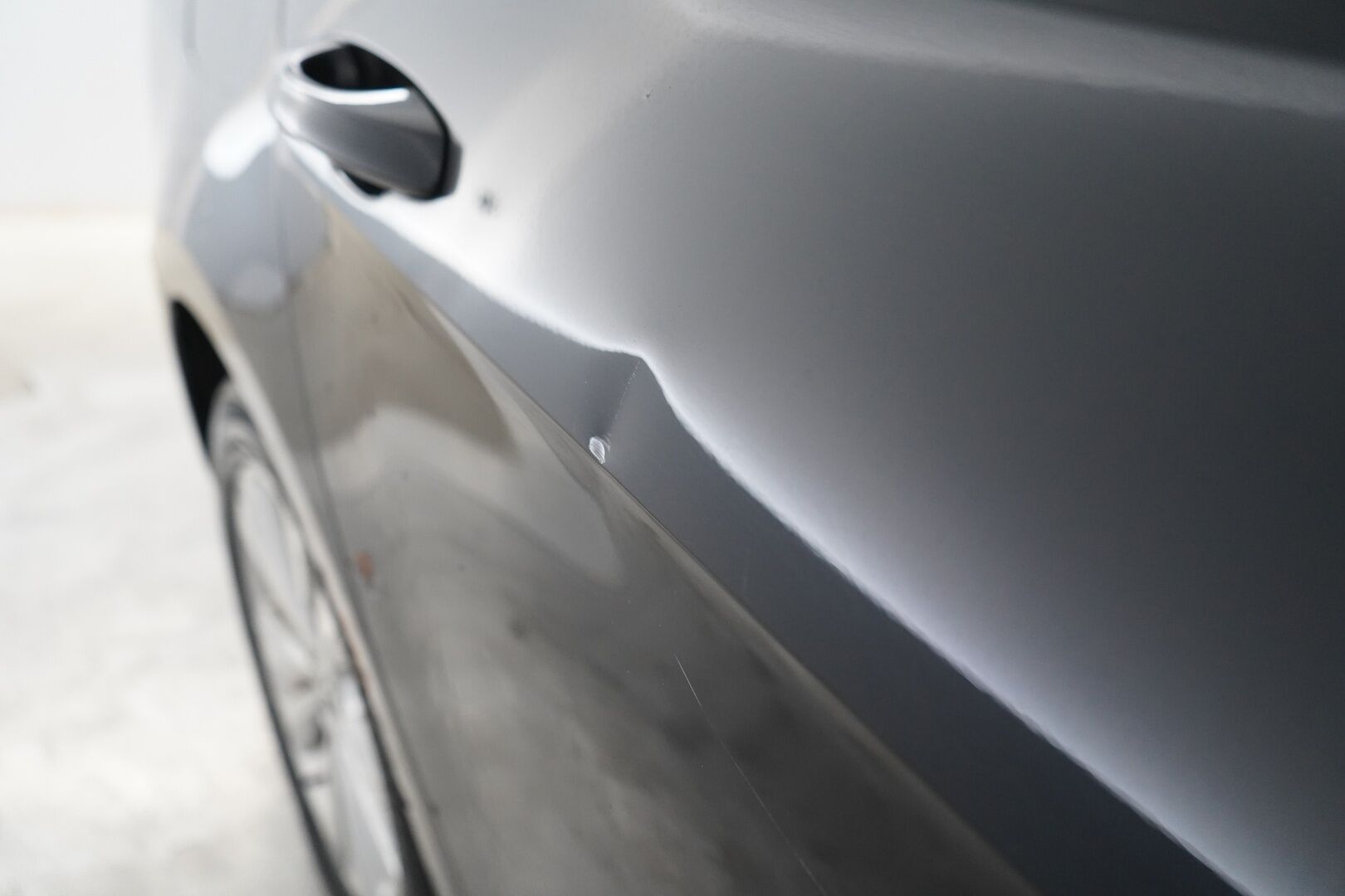 Volkswagen Golf 2015 Variant Highline 1,4 TGI 81 kW *Myydään Huutokaupat.com* - ACC | Pa-Lämmitin | Koukku | Kamera | Bluetooth | KeylessGo | Navi | Huoltokirja | Kahdet OEM vanteet