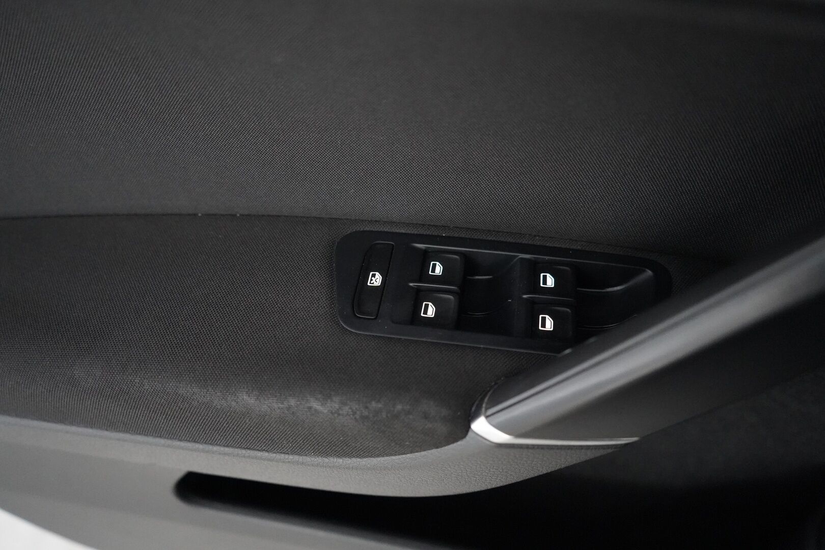 Volkswagen Golf 2015 Variant Highline 1,4 TGI 81 kW *Myydään Huutokaupat.com* - ACC | Pa-Lämmitin | Koukku | Kamera | Bluetooth | KeylessGo | Navi | Huoltokirja | Kahdet OEM vanteet