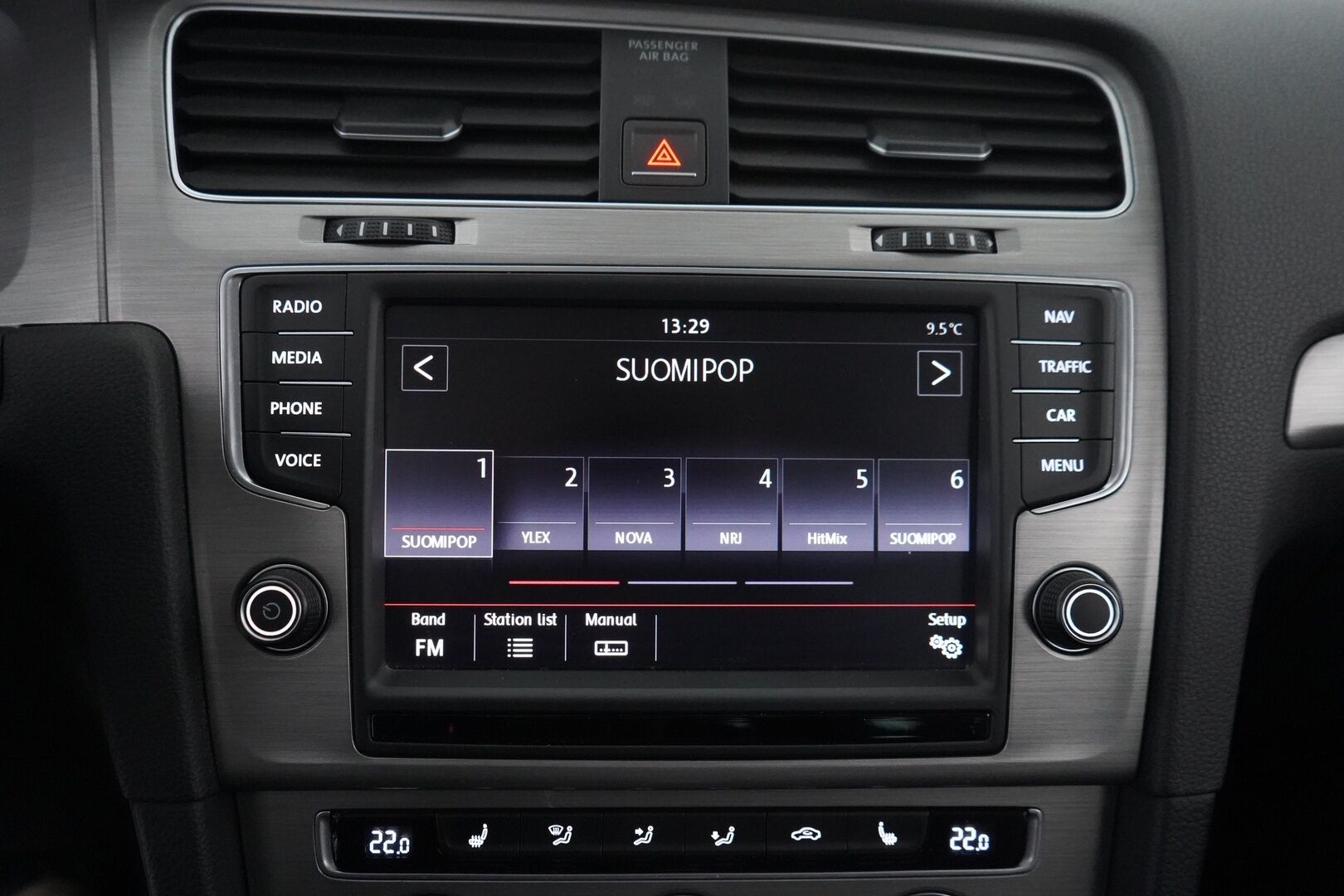 Volkswagen Golf 2015 Variant Highline 1,4 TGI 81 kW *Myydään Huutokaupat.com* - ACC | Pa-Lämmitin | Koukku | Kamera | Bluetooth | KeylessGo | Navi | Huoltokirja | Kahdet OEM vanteet