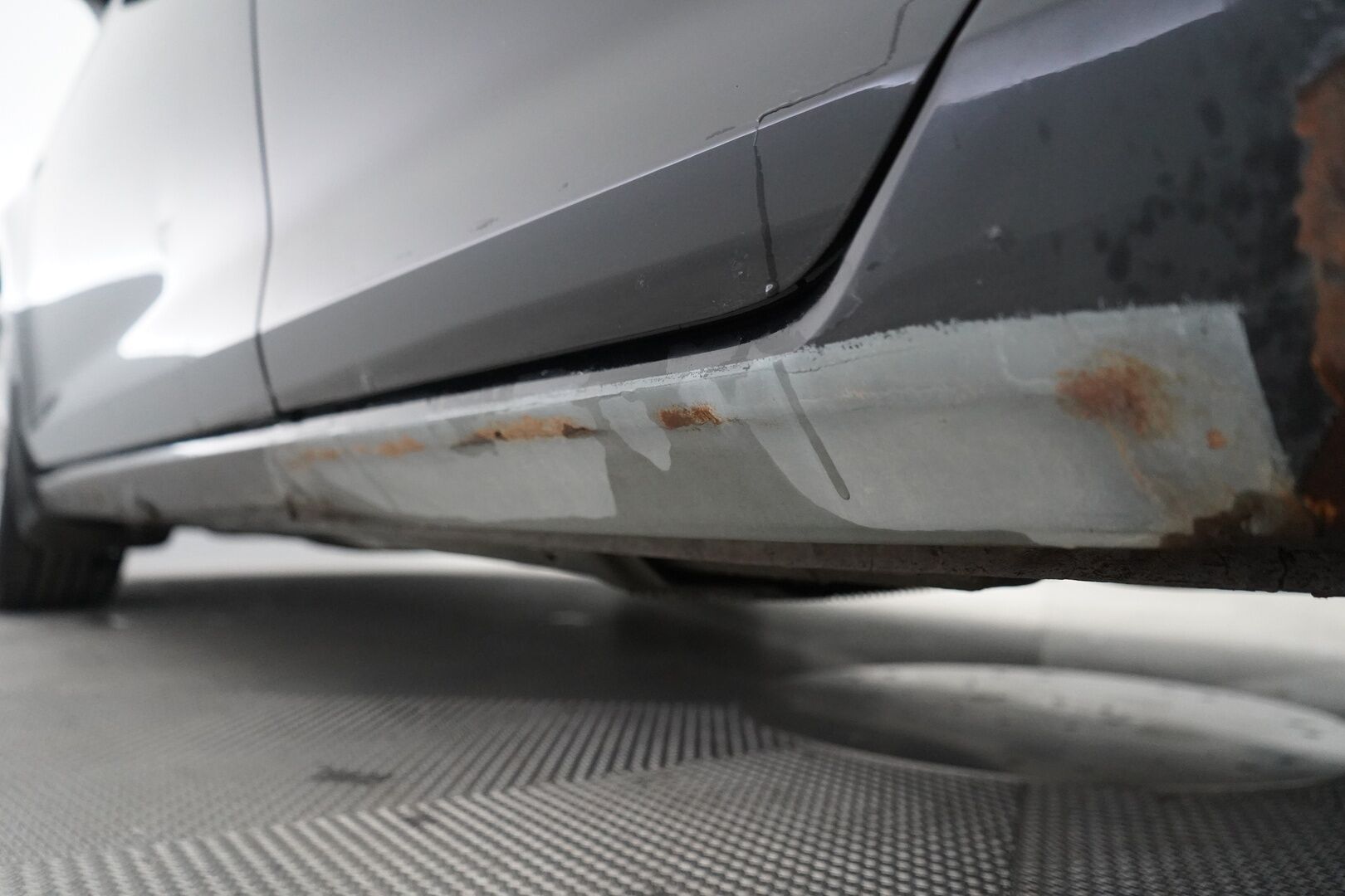 Volkswagen Golf 2015 Variant Highline 1,4 TGI 81 kW *Myydään Huutokaupat.com* - ACC | Pa-Lämmitin | Koukku | Kamera | Bluetooth | KeylessGo | Navi | Huoltokirja | Kahdet OEM vanteet