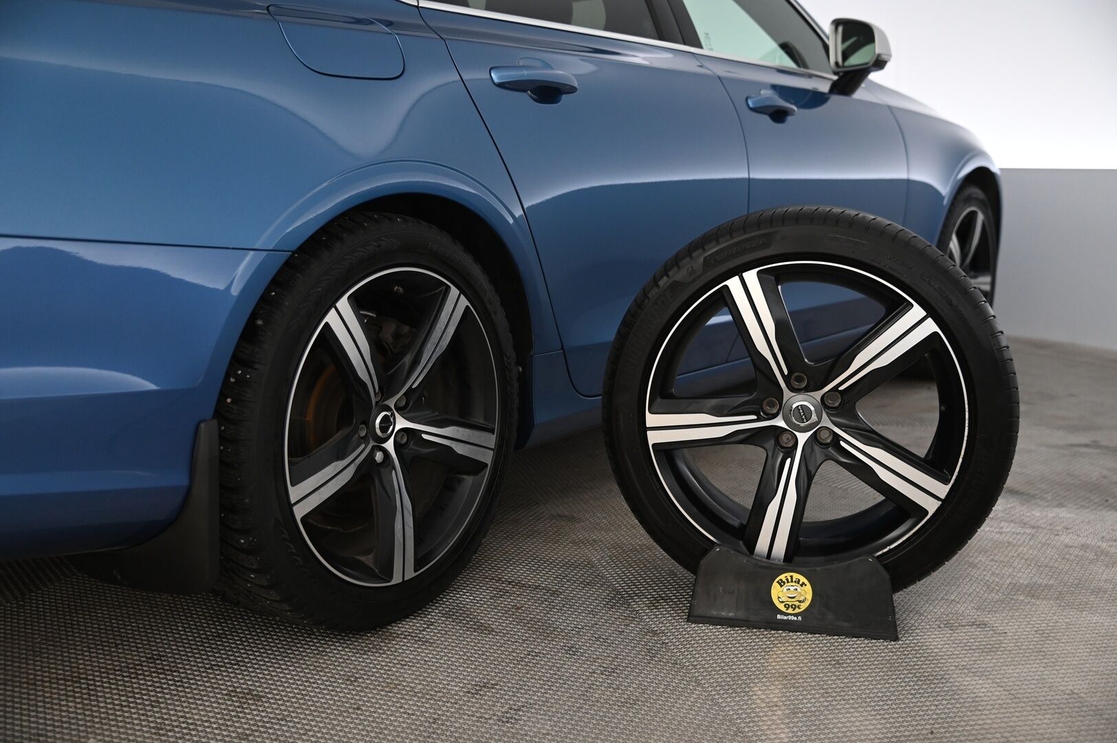 Volvo S90 2018 T8 AWD Business R-Design aut *Bowers&Wilkins / ACC / Kattoluukku / Webasto / P-Kamera / Ratinlämmitin* - Jakopää Tehty! // Kovat varusteet & Hieno väri!*