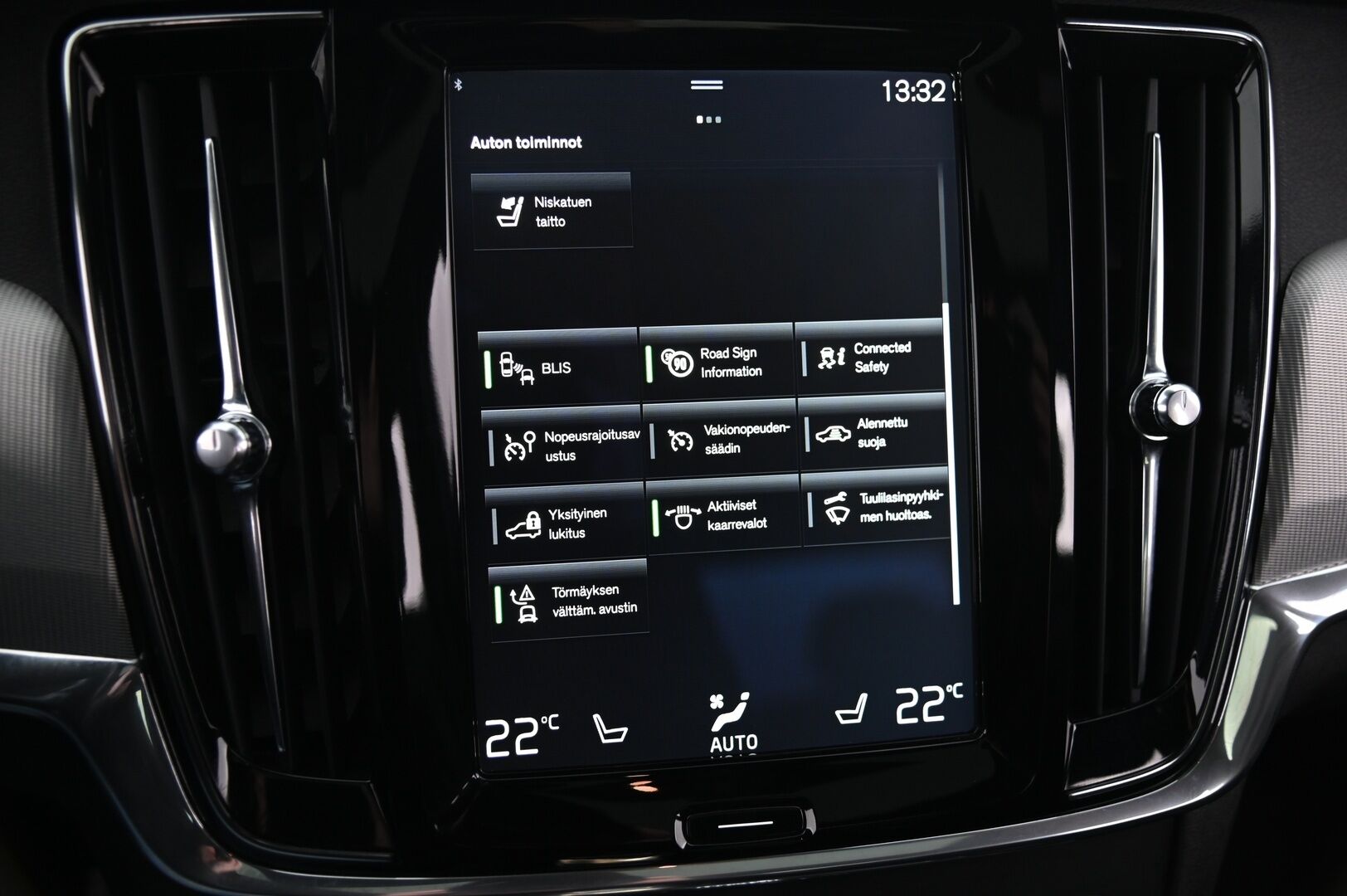 Volvo S90 2018 T8 AWD Business R-Design aut *Bowers&Wilkins / ACC / Kattoluukku / Webasto / P-Kamera / Ratinlämmitin* - Jakopää Tehty! // Kovat varusteet & Hieno väri!*