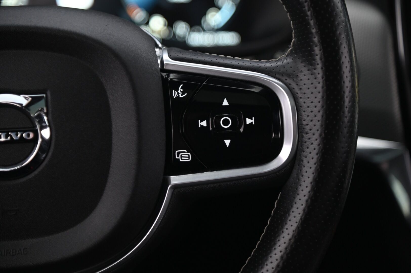 Volvo S90 2018 T8 AWD Business R-Design aut *Bowers&Wilkins / ACC / Kattoluukku / Webasto / P-Kamera / Ratinlämmitin* - Jakopää Tehty! // Kovat varusteet & Hieno väri!* - HULLU BLACKWEEK KORKOTARJOUS 2,49%