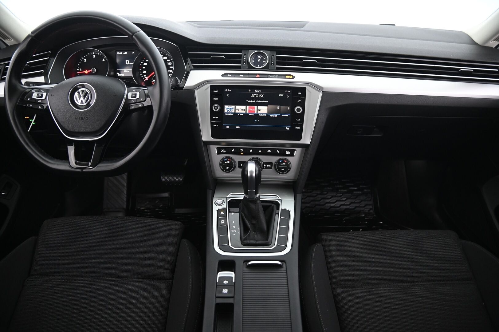 Volkswagen Passat 2017 Variant Football Edition 1,6 TDI 88 kW (120 hv) DSG-automaatti *Suomi-Auto / Webasto / ACC / Koukku / Navi* - *2.Om / Tutkat / LED-ajovalot / Sähkötoiminen takaluukku / 2X Renkaat / Juuri huollettu*