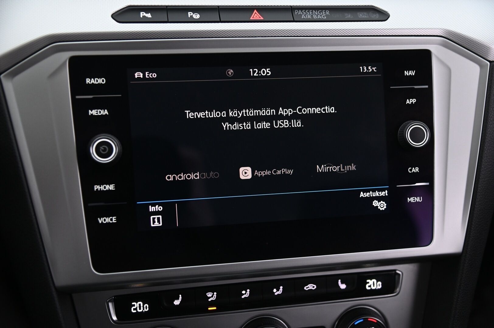 Volkswagen Passat 2017 Variant Football Edition 1,6 TDI 88 kW (120 hv) DSG-automaatti *Suomi-Auto / Webasto / ACC / Koukku / Navi* - *2.Om / Tutkat / LED-ajovalot / Sähkötoiminen takaluukku / 2X Renkaat / Juuri huollettu*