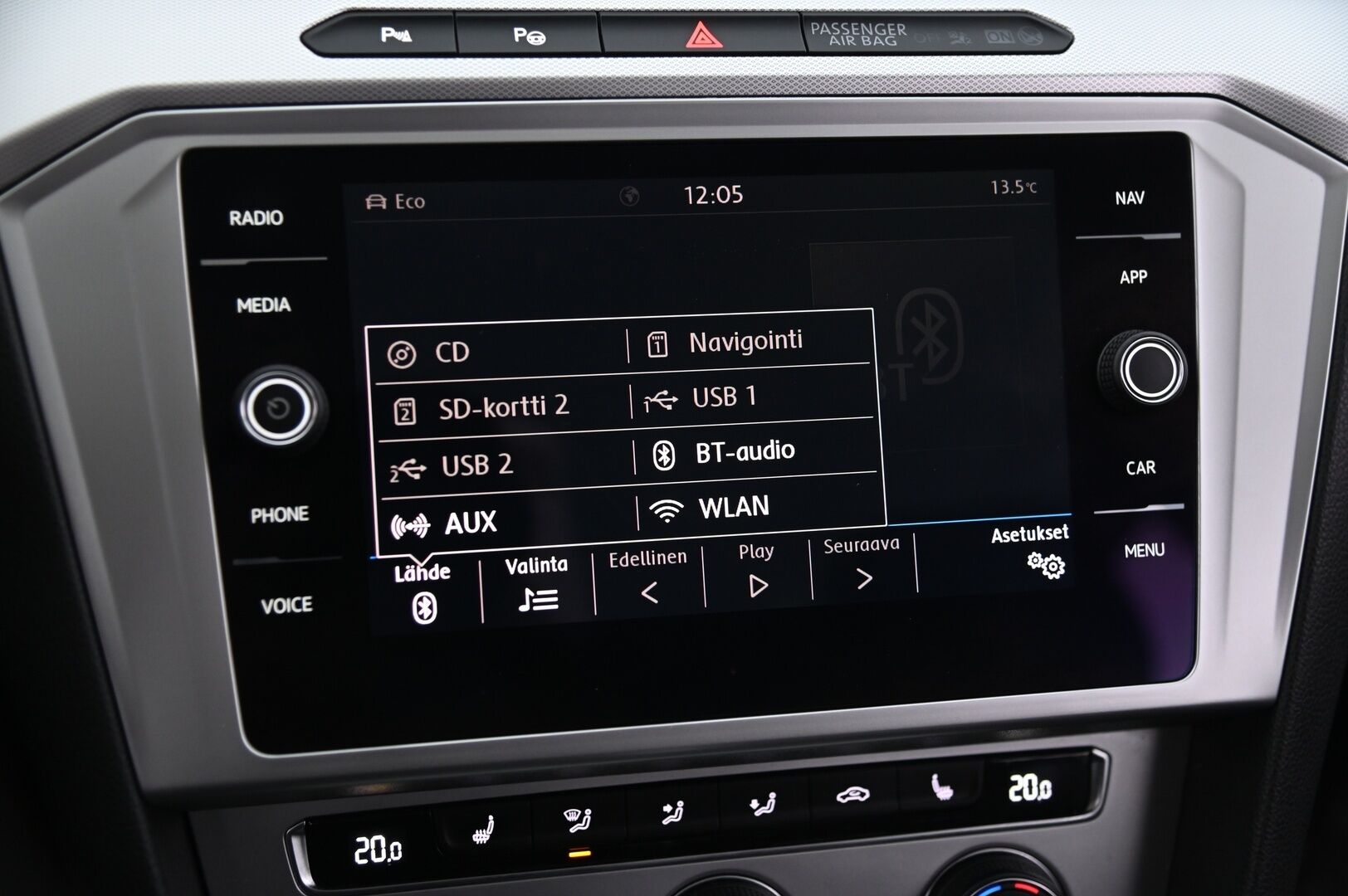 Volkswagen Passat 2017 Variant Football Edition 1,6 TDI 88 kW (120 hv) DSG-automaatti *Suomi-Auto / Webasto / ACC / Koukku / Navi* - *2.Om / Tutkat / LED-ajovalot / Sähkötoiminen takaluukku / 2X Renkaat / Juuri huollettu*