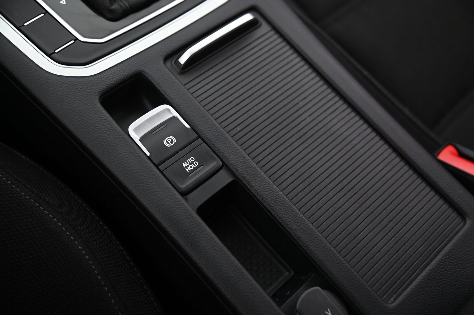 Volkswagen Passat 2017 Variant Football Edition 1,6 TDI 88 kW (120 hv) DSG-automaatti *Suomi-Auto / Webasto / ACC / Koukku / Navi* - *2.Om / Tutkat / LED-ajovalot / Sähkötoiminen takaluukku / 2X Renkaat / Juuri huollettu*