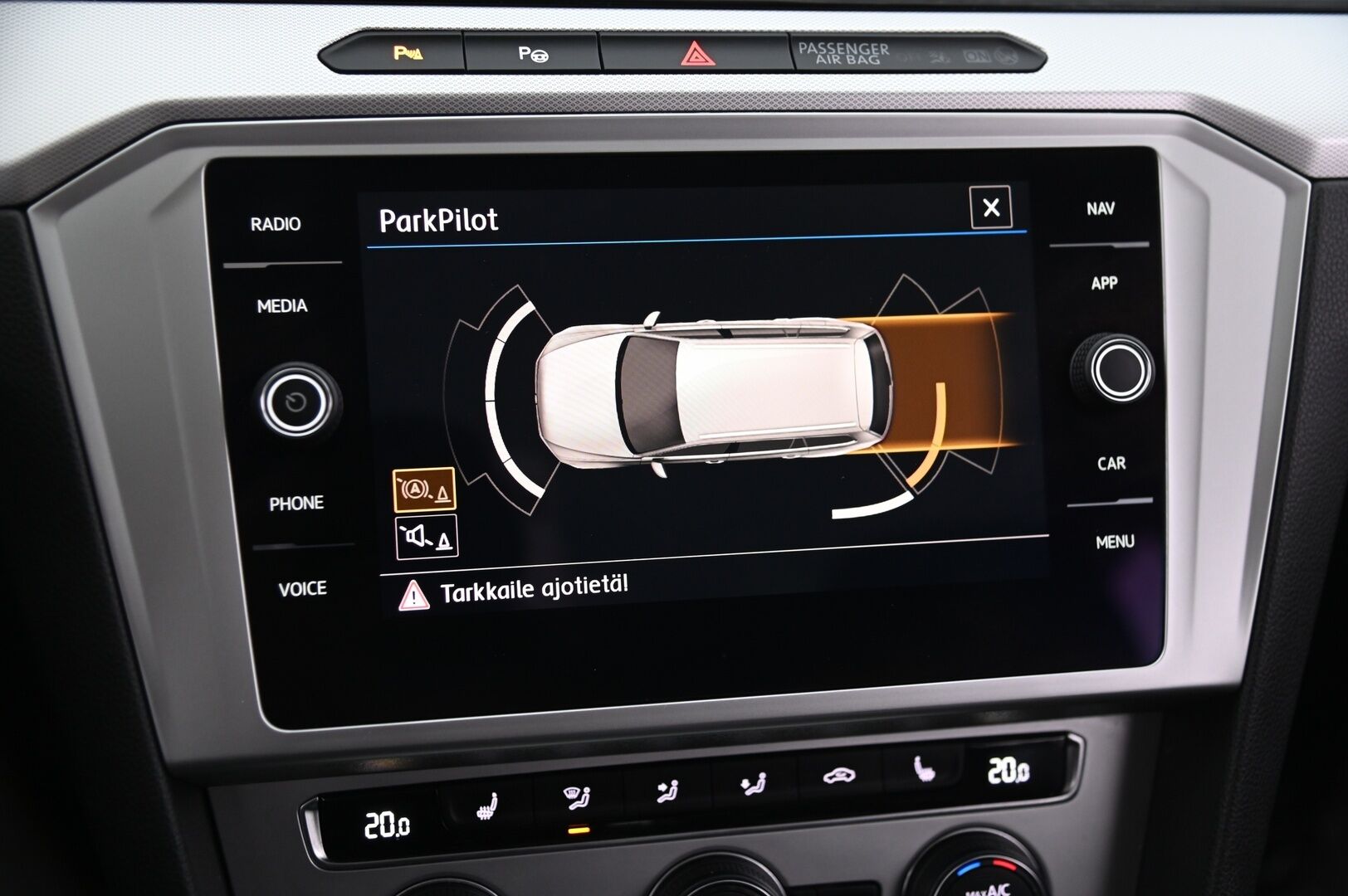 Volkswagen Passat 2017 Variant Football Edition 1,6 TDI 88 kW (120 hv) DSG-automaatti *Suomi-Auto / Webasto / ACC / Koukku / Navi* - *2.Om / Tutkat / LED-ajovalot / Sähkötoiminen takaluukku / 2X Renkaat / Juuri huollettu*