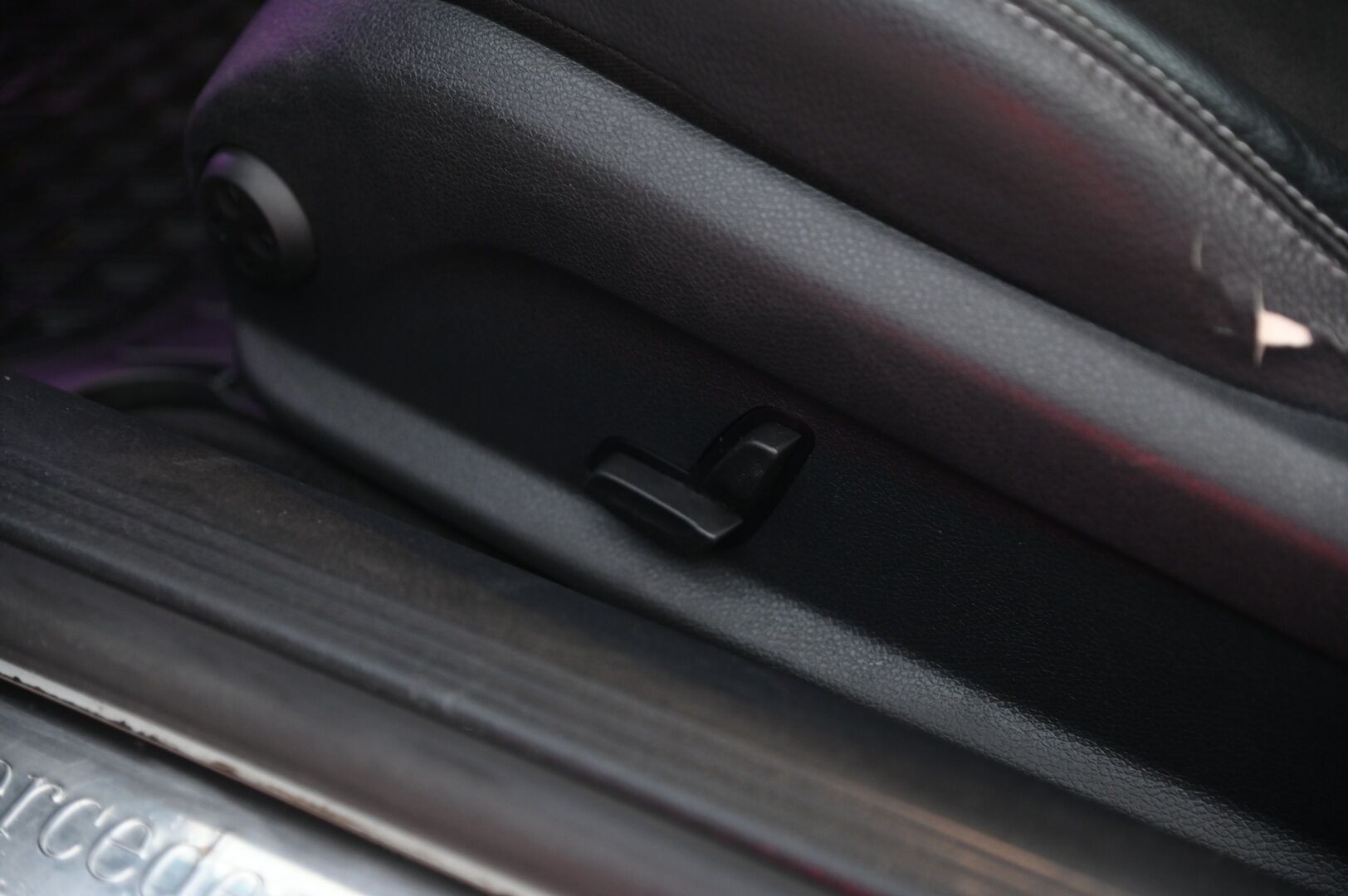 Mercedes-Benz E 2018 220 d A Coupé Business AMG *Multibeam LED / Panorama / Suomi-auto / P*kamera* - *Juuri saapunut / 2x renkaat&vanteet*