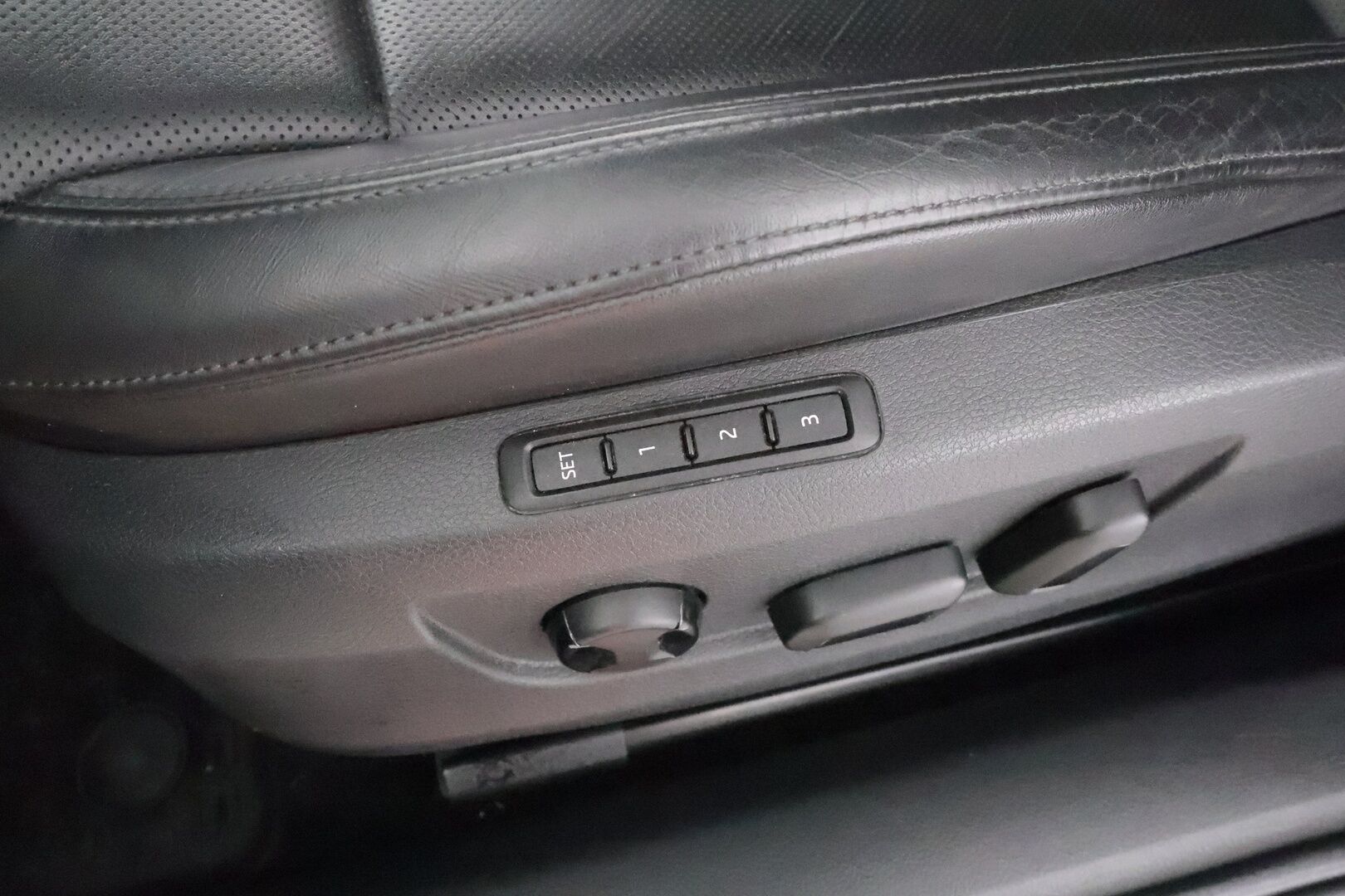 Skoda Superb 2018 2,0 TSI 220 L&K DSG Autom. - | ACC | Webasto | Xenon | Muistipenkki | P.tutkat | Canton | Ilmastoidut Nahat | Ratinlämmitys | Suomi-auto | KAhdet Renkaat |
