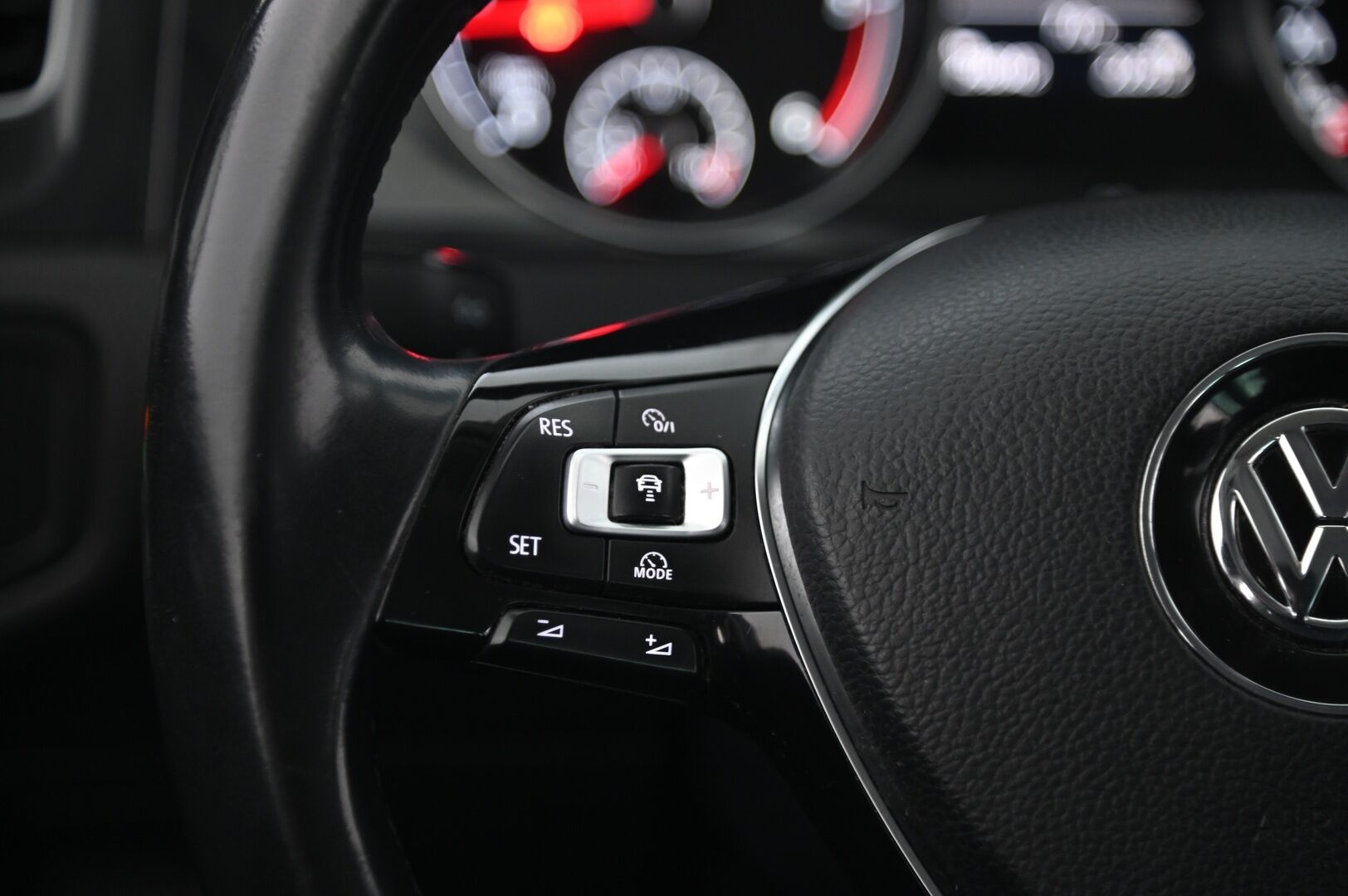 Volkswagen Golf 2018 Variant Comfortline 2,0 TDI 4MOTION *Webasto / Koukku / ACC* - *Suomi-auto / P Kamera / Hyvin huollettu / Facelift* - HULLUT AVAJAISHULINAT KORKOTARJOUS 3,29 %