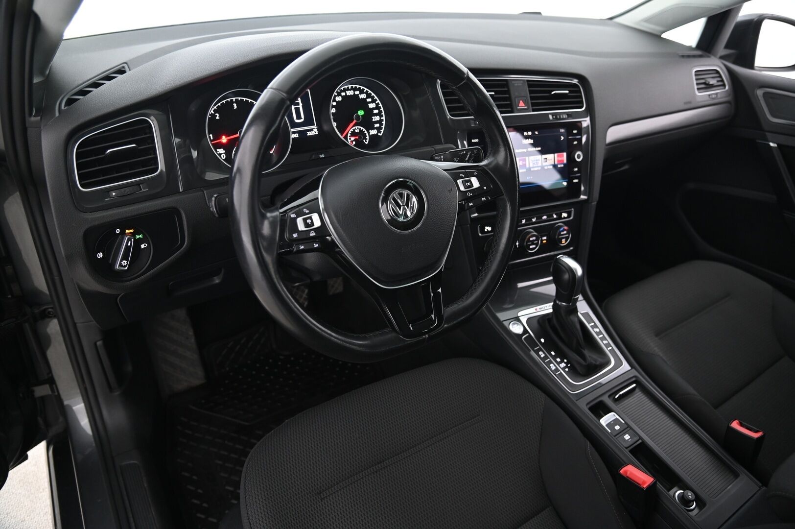Volkswagen Golf 2017 Variant Comfortline 2,0 TDI 4MOTION *Webasto / Koukku / ACC* - *Suomi-auto / P Kamera / Hyvin huollettu / Facelift*