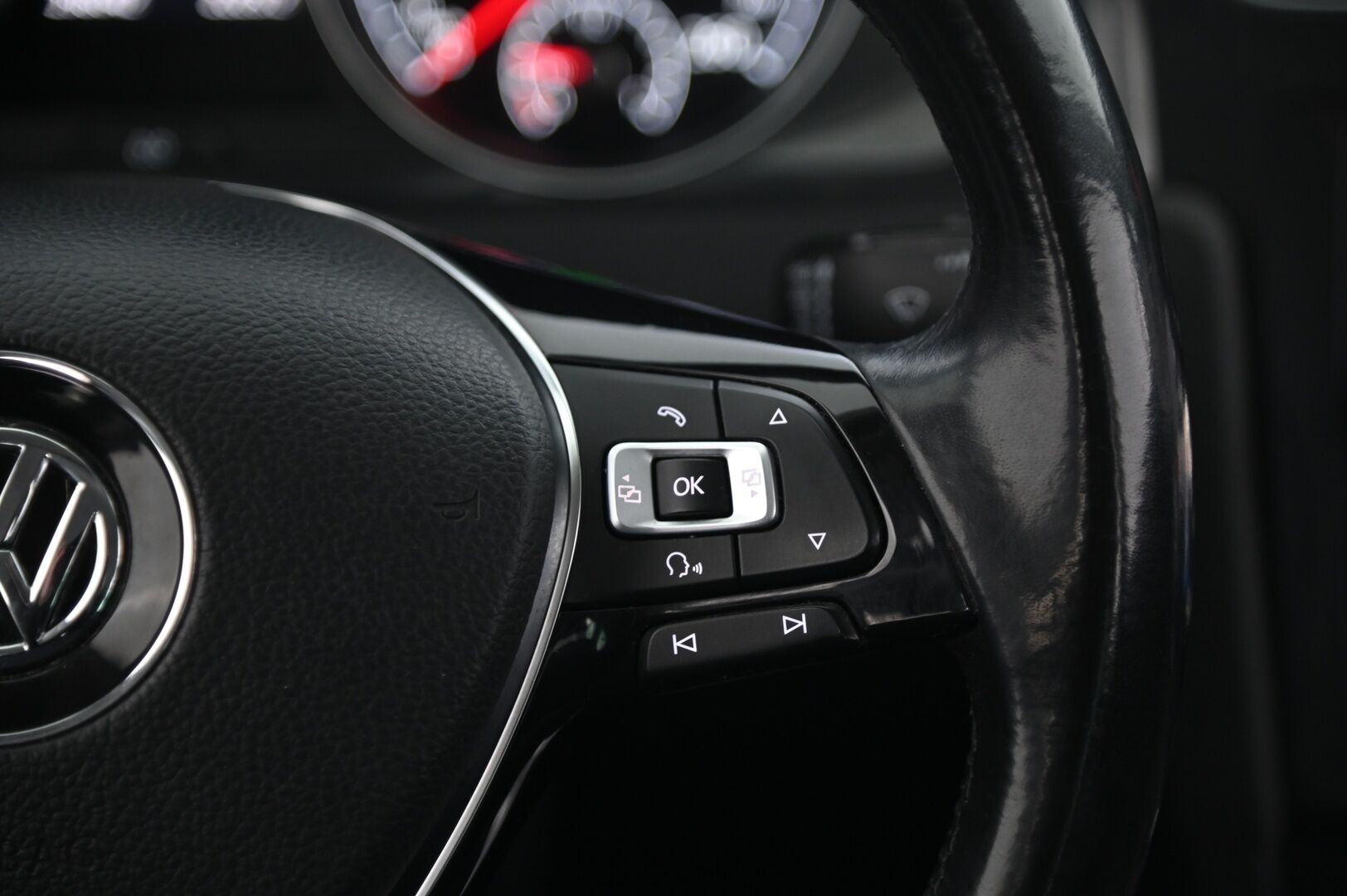 Volkswagen Golf 2018 Variant Comfortline 2,0 TDI 4MOTION *Webasto / Koukku / ACC* - *Myydään Huutokaupat.com / Suomi-auto / P Kamera / Hyvin huollettu / Facelift* - HULLUT AVAJAISHULINAT KORKOTARJOUS 3,29 %