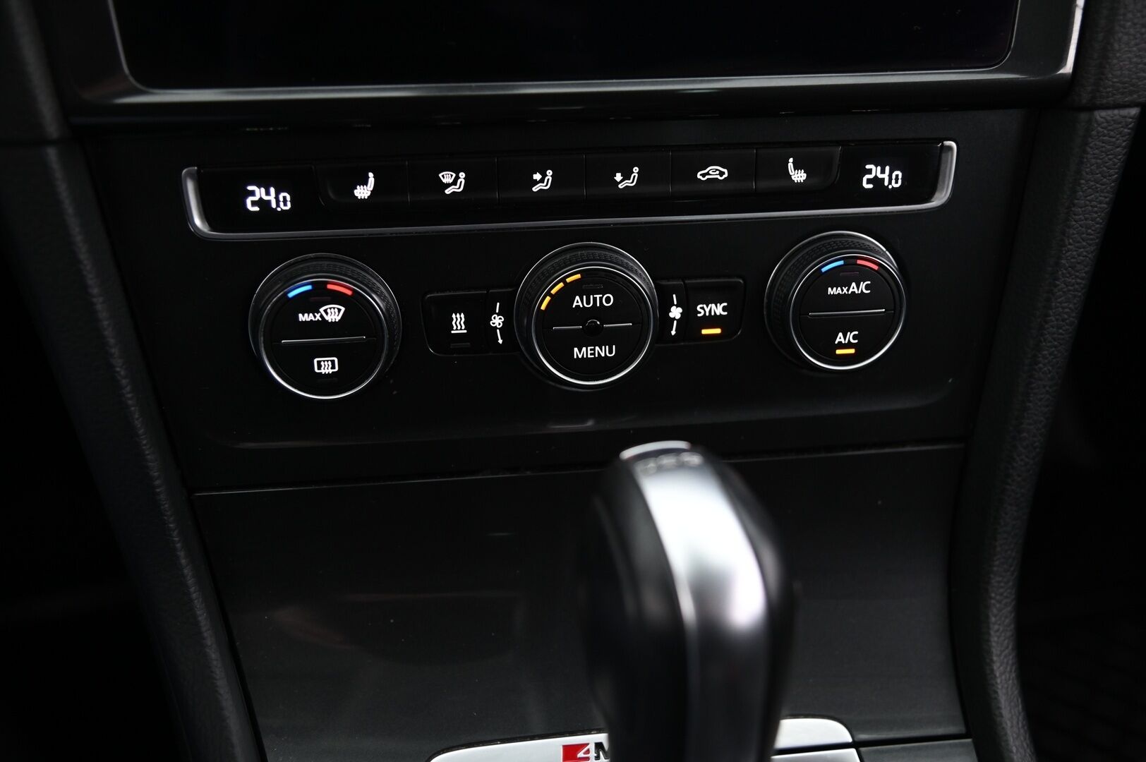 Volkswagen Golf 2018 Variant Comfortline 2,0 TDI 4MOTION *Webasto / Koukku / ACC* - *Myydään Huutokaupat.com / Suomi-auto / P Kamera / Hyvin huollettu / Facelift* - HULLUT AVAJAISHULINAT KORKOTARJOUS 3,29 %