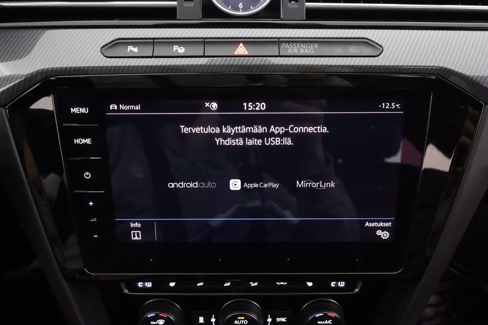 Volkswagen Arteon 2018 R-Line 2,0 TSI 206 kW 4MOTION DSG * ACC / P.kamera / Adapt.LED / Koukku / Webasto / Lasikattoluukku / Keyless * - Suomi-auto / Kahdet renkaat aluvanteilla / Hyvät varusteet - HULLUT AVAJAISHULINAT KORKOTARJOUS 3,29 %