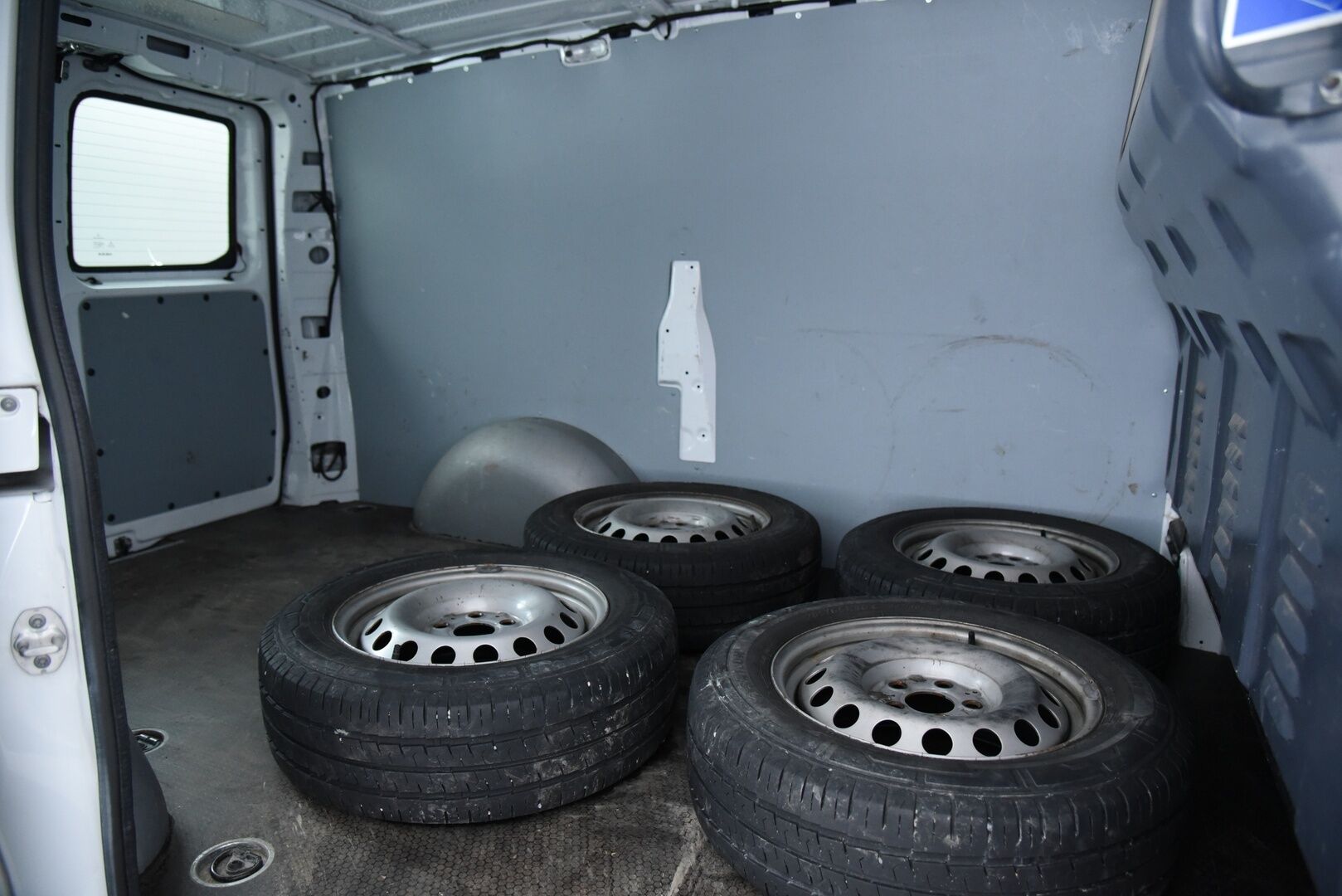 Mercedes-Benz Vito 2018 109 CDI Keskipitkä A2** ALV / Webasto / Bluetooth / Pariovet / Suomi auto ** - 2x Hyvät renkaat! / Loistokunnossa! - HULLU BLACKWEEK KORKOTARJOUS 2,49%