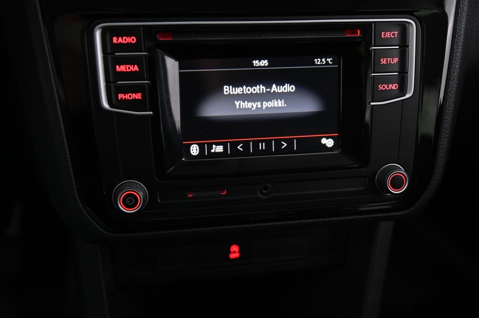 Volkswagen Caddy 2018 Highline 1,4 TSI 92kW bens *Webasto / Koukku / 5p / 1 omist / P. Tutka / Vakkari* - Suomi-auto / 2x alut / Xenon