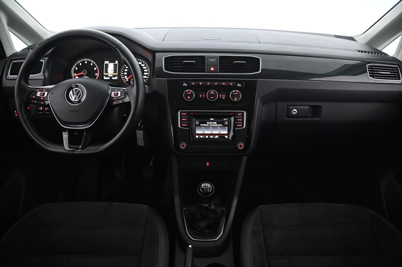 Volkswagen Caddy 2018 Highline 1,4 TSI 92kW bens *Webasto / Koukku / 5p / 1 omist / P. Tutka / Vakkari* - Suomi-auto / 2x alut / Xenon