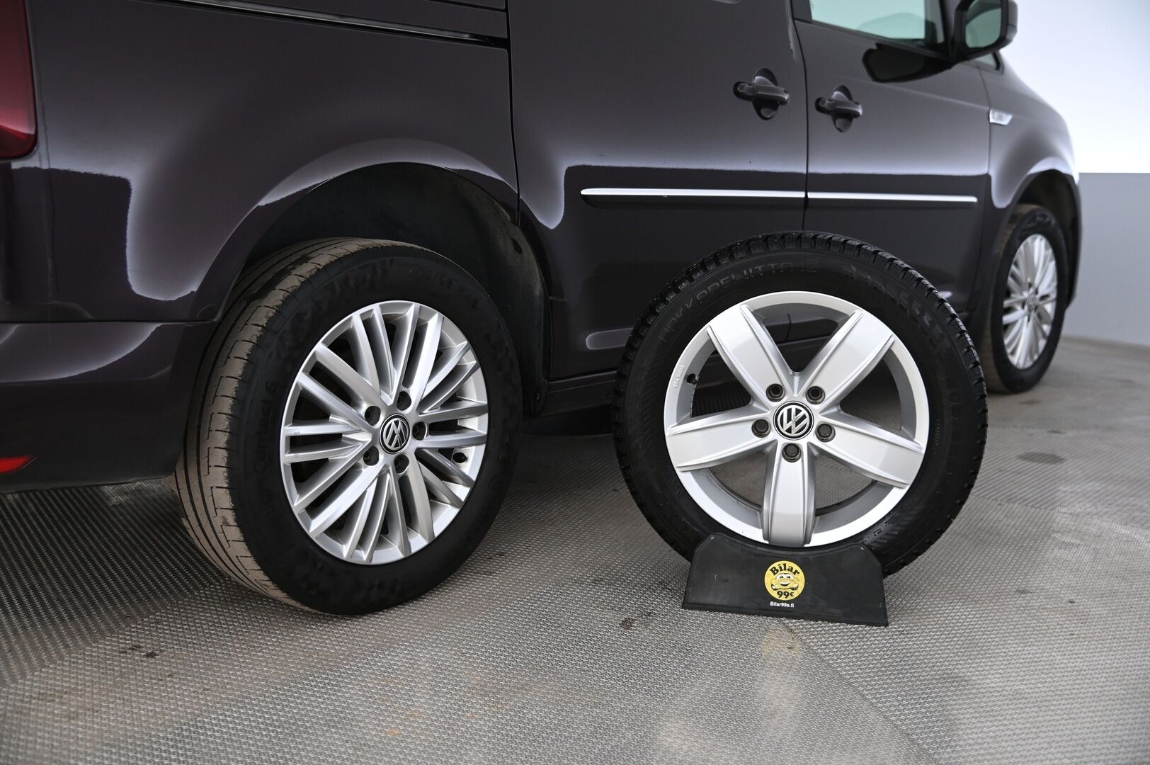 Volkswagen Caddy 2018 Highline 1,4 TSI 92kW bens *Webasto / Koukku / 5p / 1 omist / P. Tutka / Vakkari* - Suomi-auto / 2x alut / Xenon