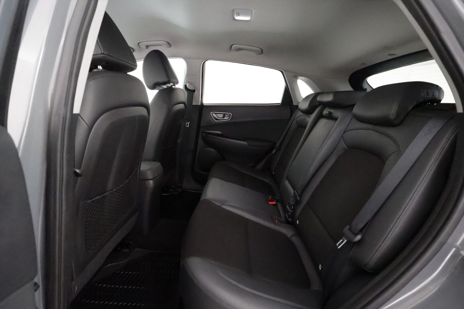 Hyundai KONA 2021 electric 64 kWh 204 hv Style MY20,5 - | ACC | ILP | HUD | Krell | LED | Puolinahat | Sähköpenkit | P.kamera | LFA | BSM | RCTA | Lämm. ratti | 3-vaihelataus | 2x renkaat aluin | 
