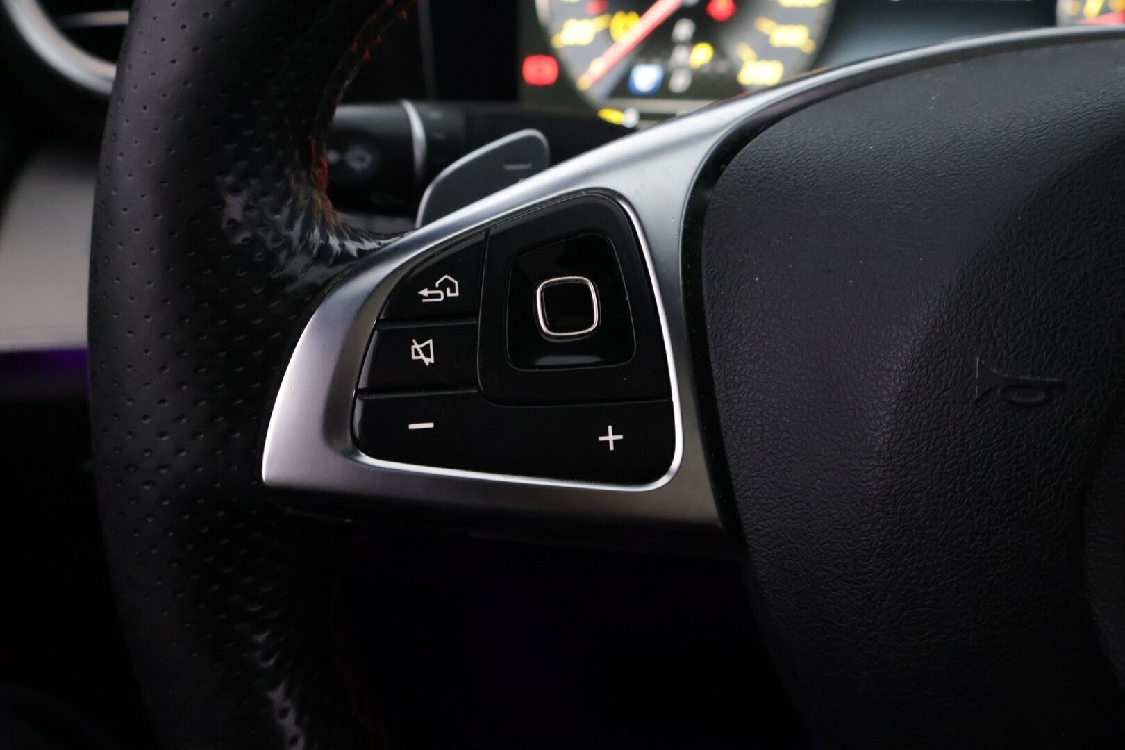 Mercedes-Benz E 43 AMG 2017 3,0 4MATIC - YritysOutlet - Myydään vain yrityksille - Widescreen / Burmester / DTR+Q / 360° / Muistipenkit / HUD / KeylessGo