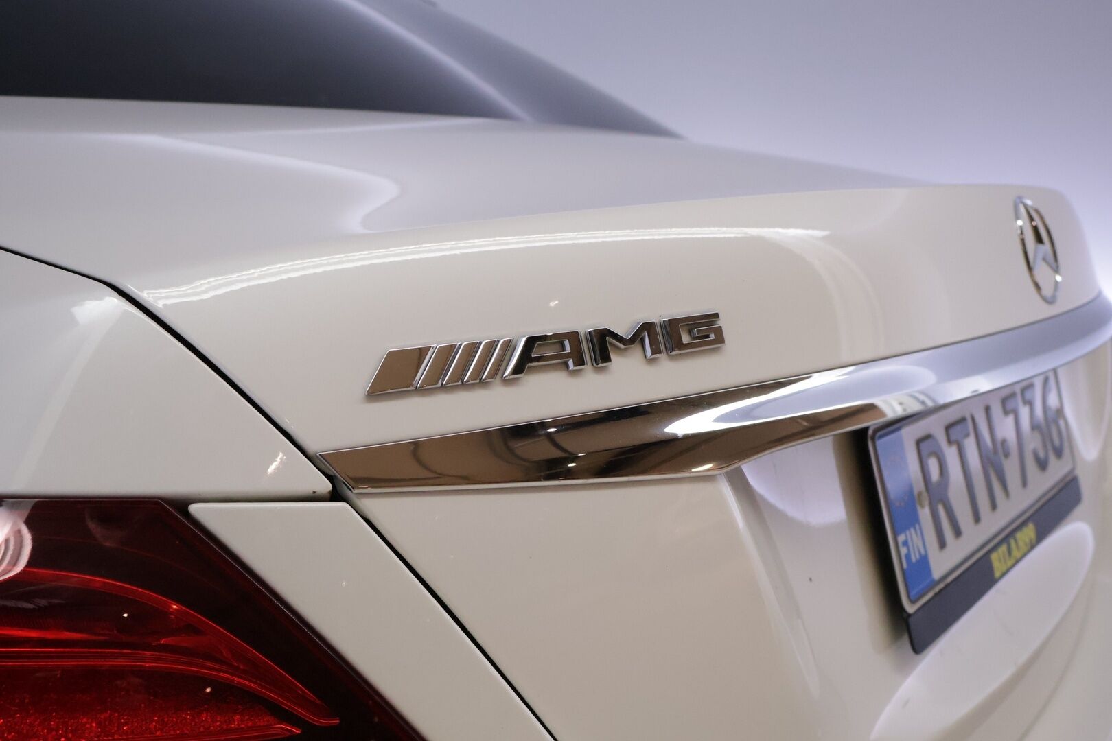 Mercedes-Benz E 43 AMG 2017 3,0 4MATIC - YritysOutlet - Myydään vain yrityksille - Widescreen / Burmester / DTR+Q / 360° / Muistipenkit / HUD / KeylessGo