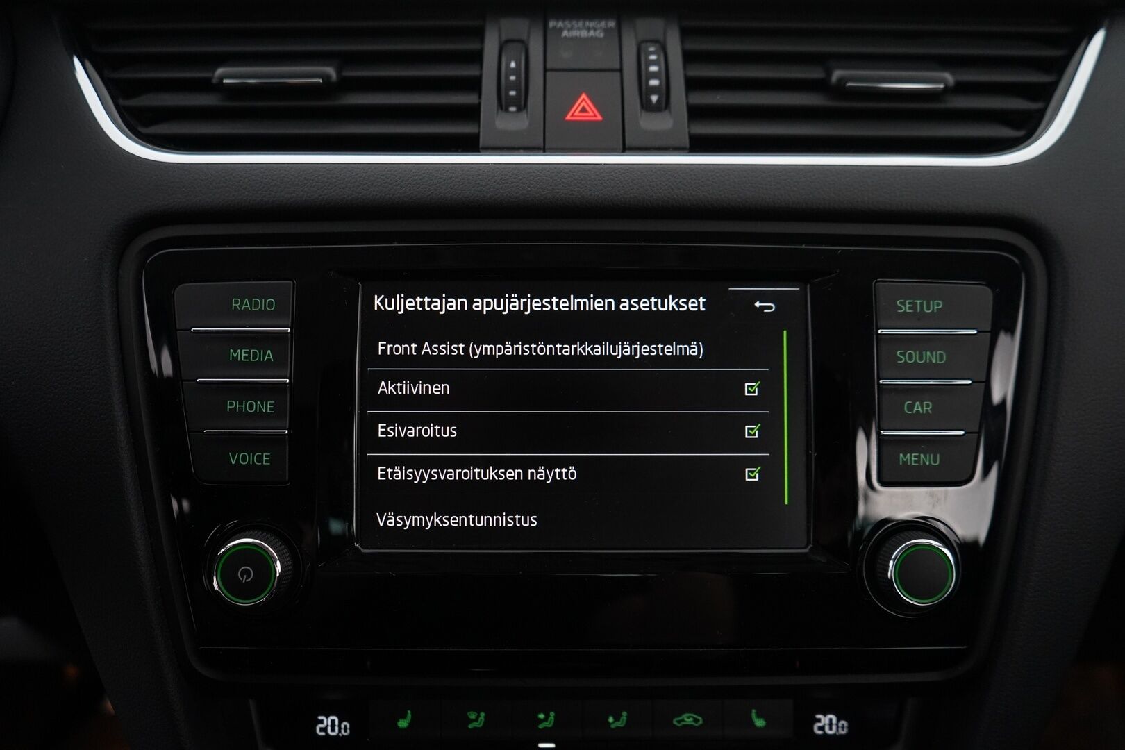 Skoda Octavia 2016 Combi 1,4 TSI Style  *Webasto / Koukku /  Vakkari / Canton / P. Tutkat / Lämmitettävä tuulilasi / Sähkökontti - Suomi-auto / Kahdet alumiinivanteet! / Särmä huoltohistoria!