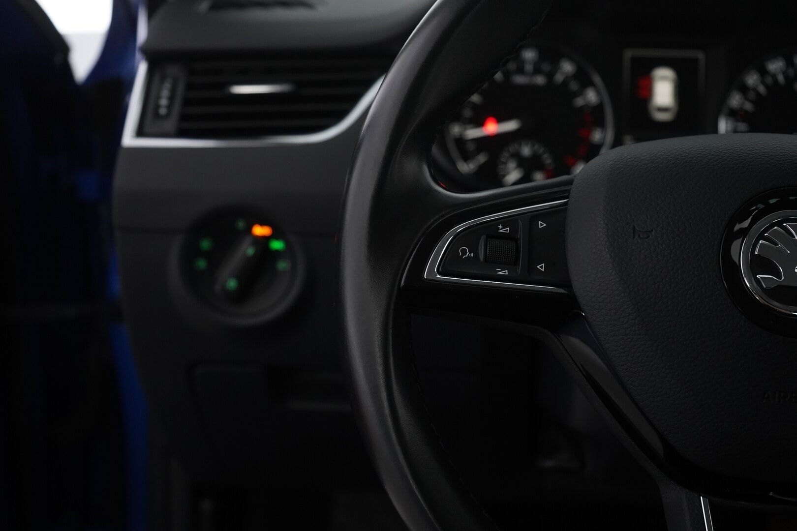 Skoda Octavia 2016 Combi 1,4 TSI Style  *Webasto / Koukku /  Vakkari / Canton / P. Tutkat / Lämmitettävä tuulilasi / Sähkökontti - Suomi-auto / Kahdet alumiinivanteet! / Särmä huoltohistoria!