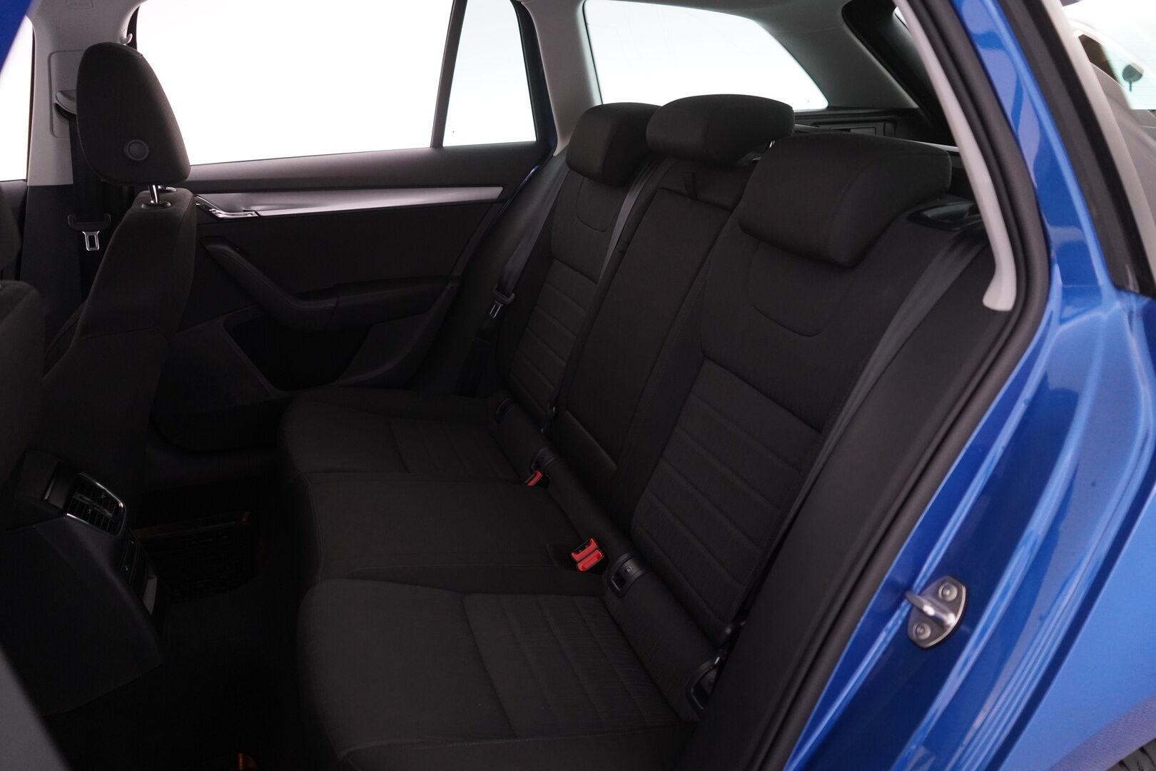Skoda Octavia 2016 Combi 1,4 TSI Style  *Webasto / Koukku /  Vakkari / Canton / P. Tutkat / Lämmitettävä tuulilasi / Sähkökontti - Suomi-auto / Kahdet alumiinivanteet! / Särmä huoltohistoria!