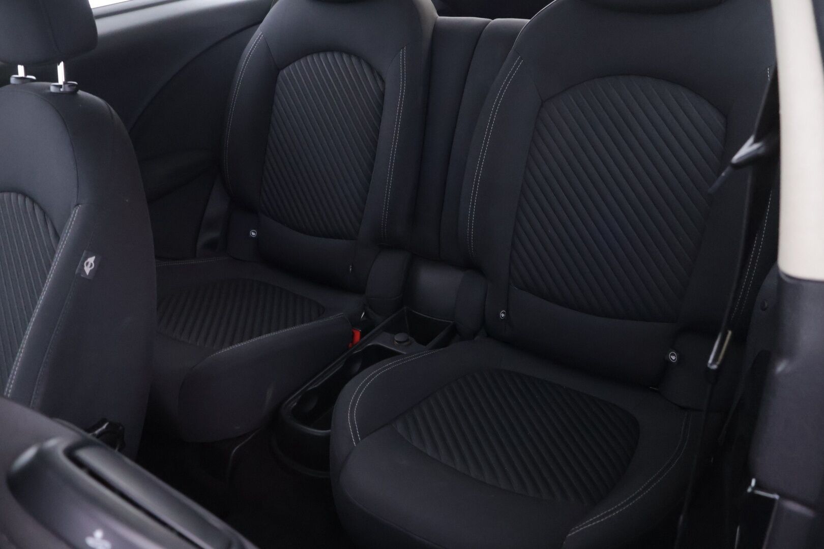 Mini Paceman 2014 COOPER SD Coupé * Panorama / Lohkolämmitin / Tutkat  Vakkari / Aut ilmastointi* - Harvinaisempi malli / Jakoketju vaihdettu / Uudehkot Continental nastarenkaat - HULLUT AVAJAISHULINAT KORKOTARJOUS 3,29 %