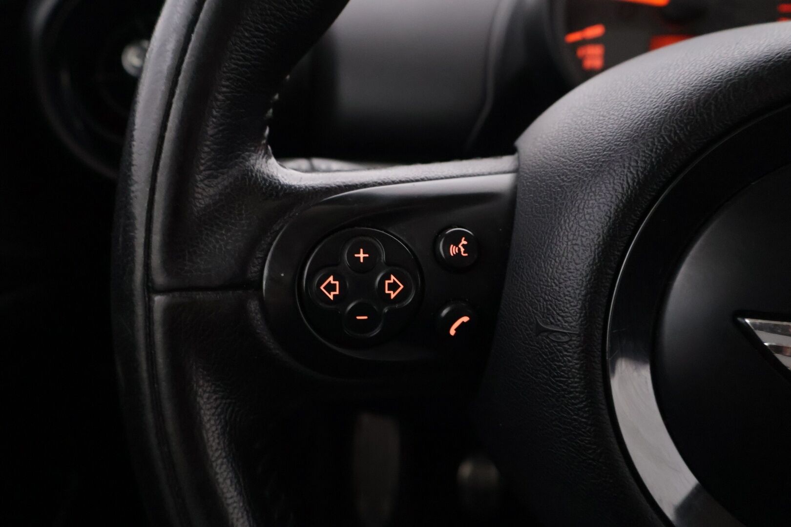 Mini Paceman 2014 COOPER SD Coupé * Panorama / Lohkolämmitin / Tutkat  Vakkari / Aut ilmastointi* - Harvinaisempi malli / Jakoketju vaihdettu / Uudehkot Continental nastarenkaat - HULLUT AVAJAISHULINAT KORKOTARJOUS 3,29 %