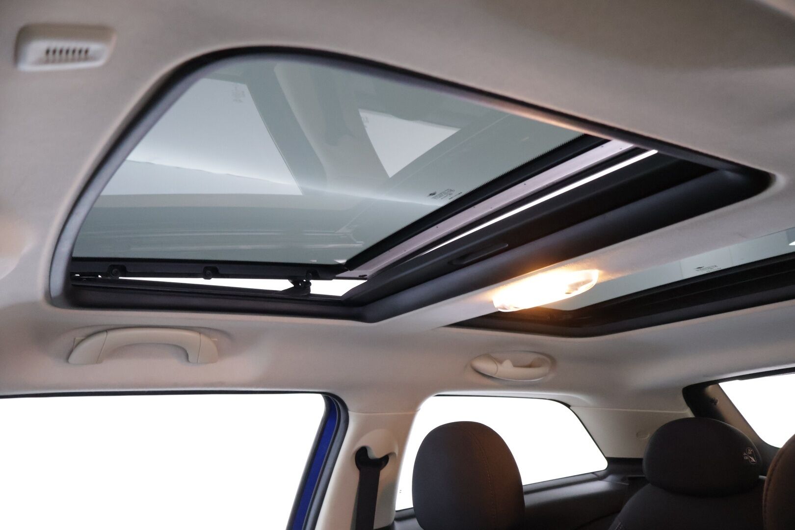 Mini Paceman 2014 COOPER SD Coupé * Panorama / Lohkolämmitin / Tutkat  Vakkari / Aut ilmastointi* - Harvinaisempi malli / Jakoketju vaihdettu / Uudehkot Continental nastarenkaat - HULLUT AVAJAISHULINAT KORKOTARJOUS 3,29 %