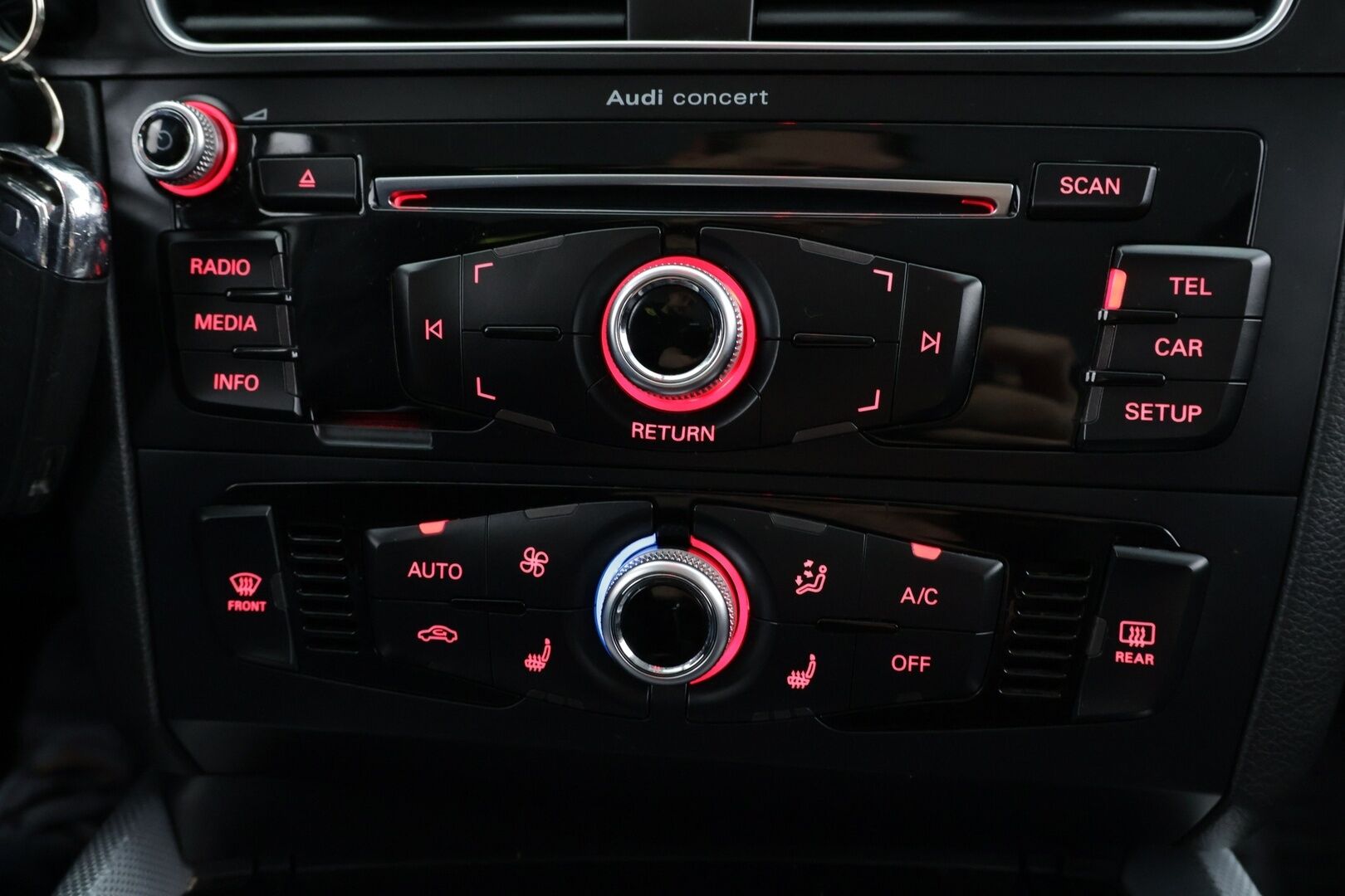 Audi Q5 2017 2,0 TDI 120 kW quattro S tronic - Webasto kaukosäätimellä / KeyLessGo - avaimeton käynnistys / Led Ajovalot