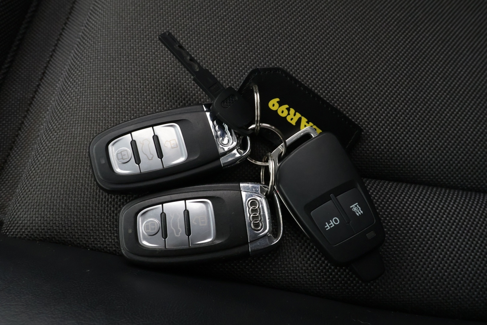 Audi Q5 2017 2,0 TDI 120 kW quattro S tronic - Webasto kaukosäätimellä / KeyLessGo - avaimeton käynnistys / Led Ajovalot