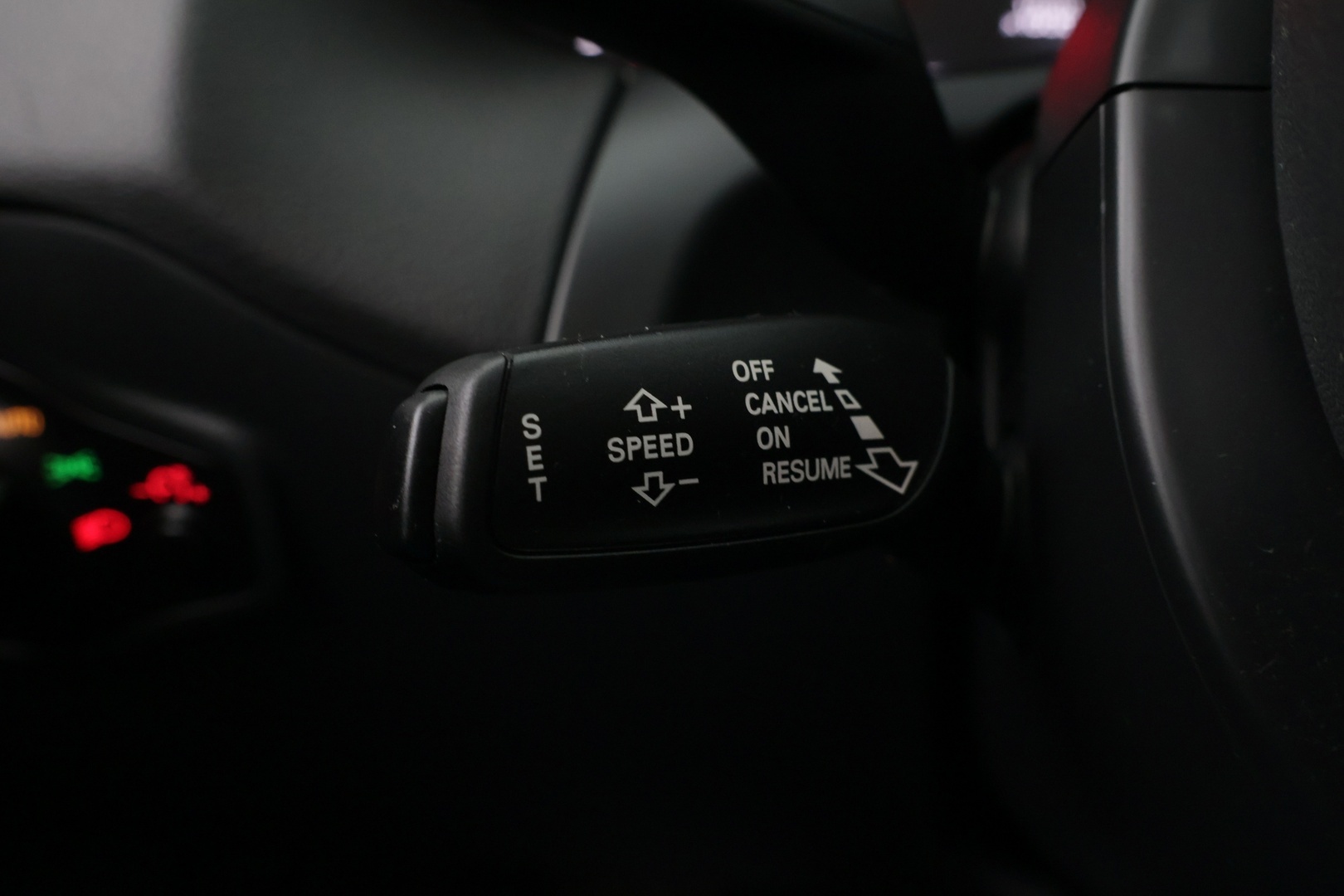 Audi Q5 2017 2,0 TDI 120 kW quattro S tronic - Webasto kaukosäätimellä / KeyLessGo - avaimeton käynnistys / Led Ajovalot