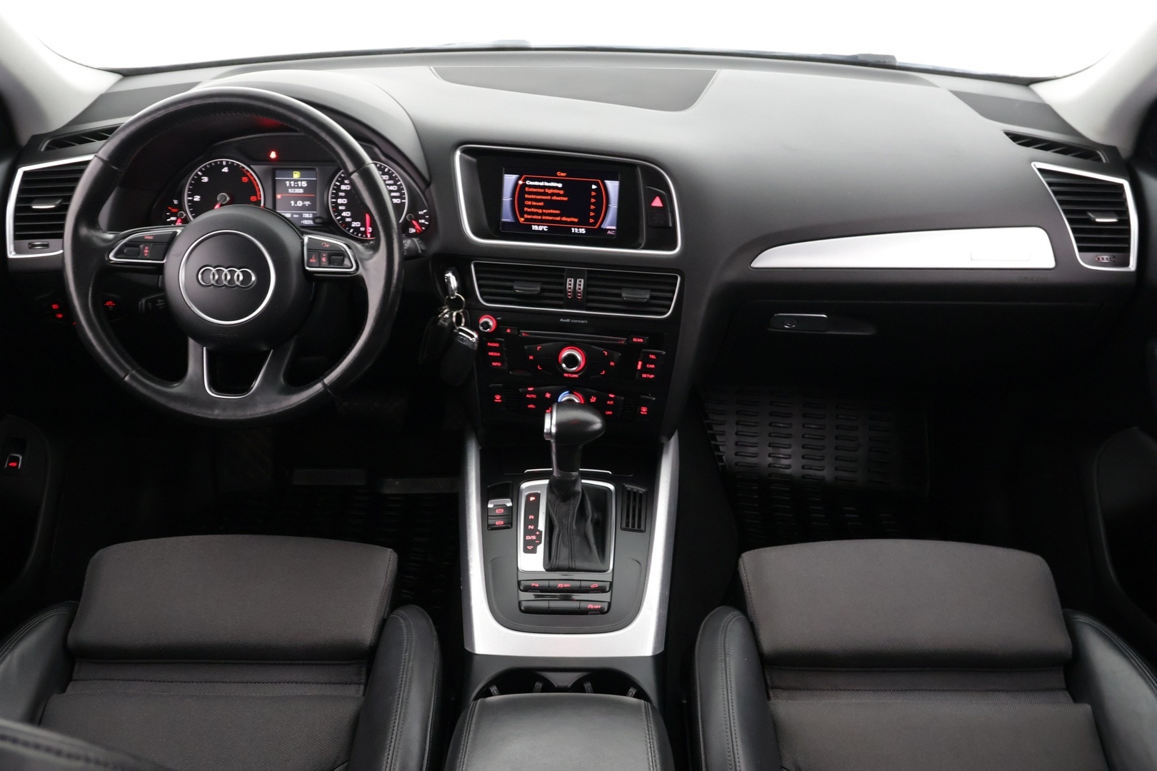 Audi Q5 2017 2,0 TDI 120 kW quattro S tronic - Webasto kaukosäätimellä / KeyLessGo - avaimeton käynnistys / Led Ajovalot