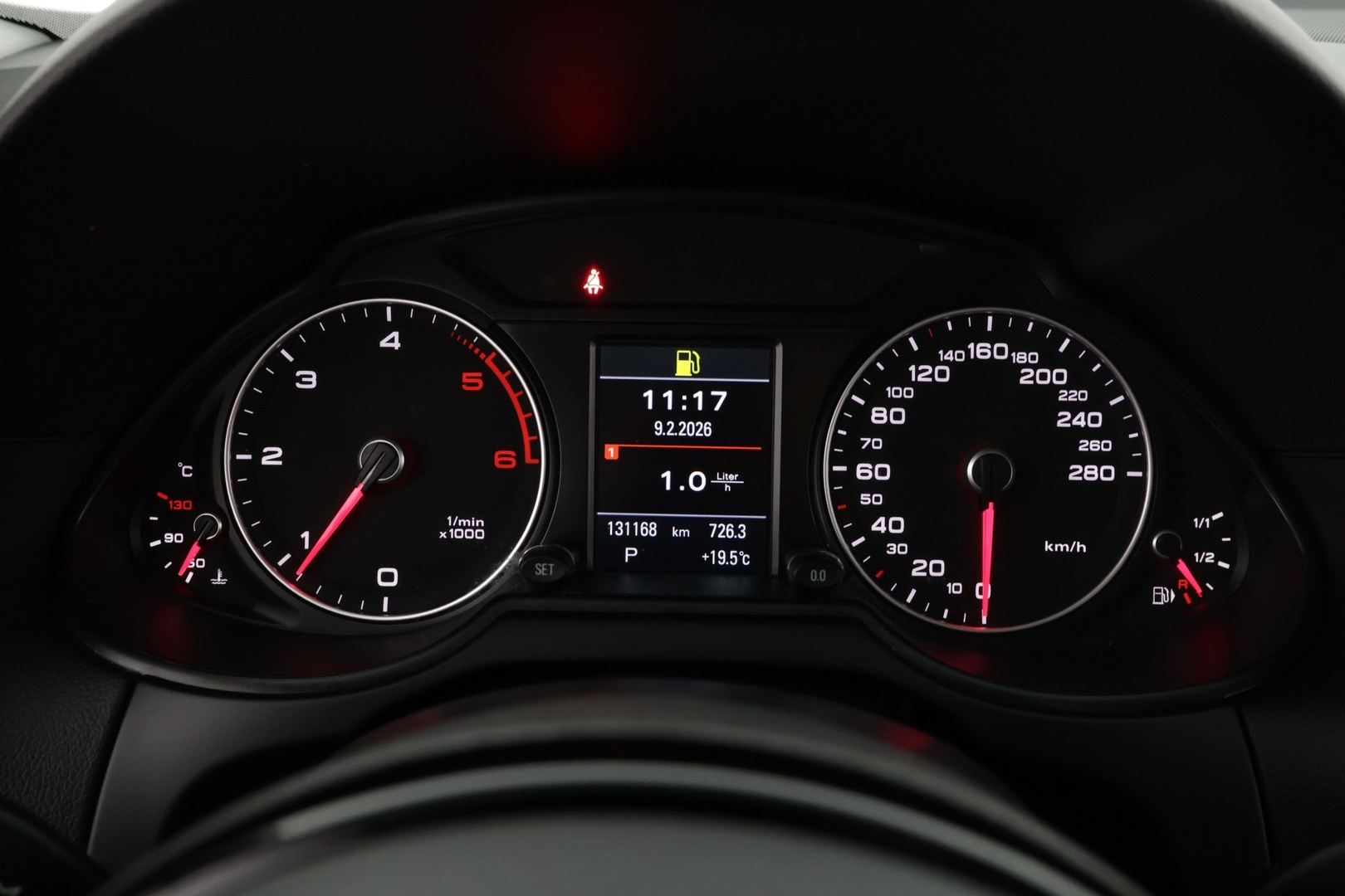 Audi Q5 2017 2,0 TDI 120 kW quattro S tronic - Webasto kaukosäätimellä / KeyLessGo - avaimeton käynnistys / Led Ajovalot