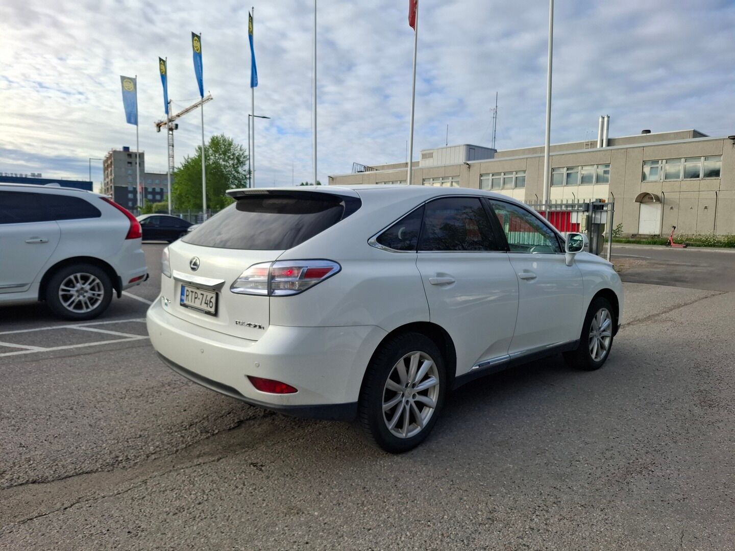 Lexus RX 2011 LEXUS RX450H Monikäyttöajoneuvo (AF) 4ov 3456cm3 - * Tämä auto myydään Huutokaupat.com *