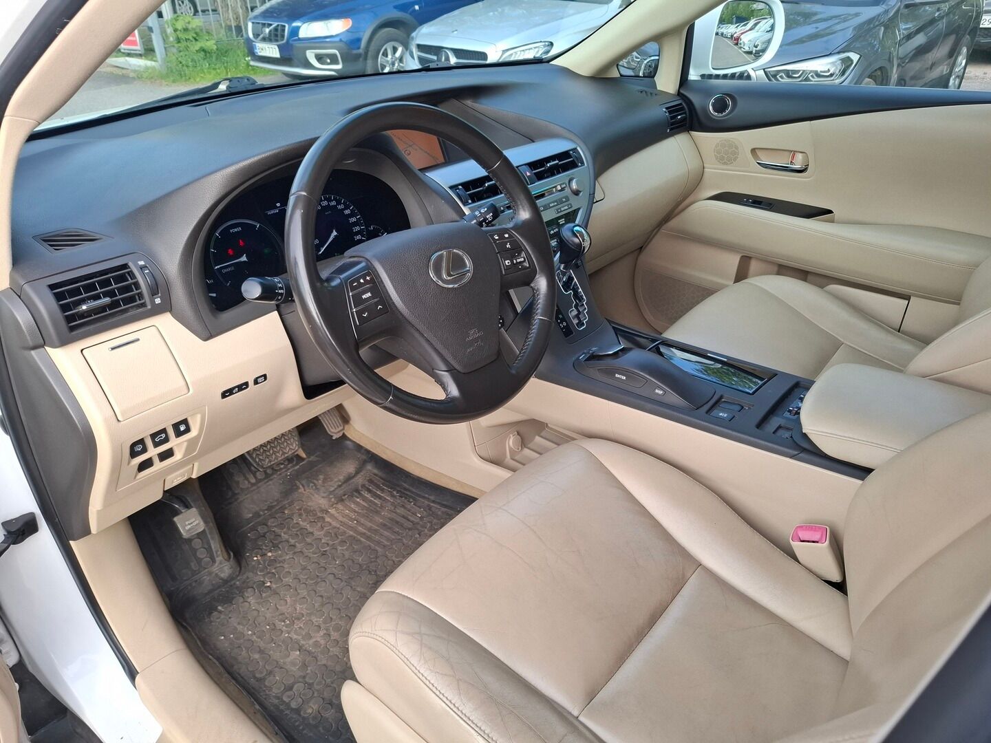 Lexus RX 2011 LEXUS RX450H Monikäyttöajoneuvo (AF) 4ov 3456cm3 - * Tämä auto myydään Huutokaupat.com *
