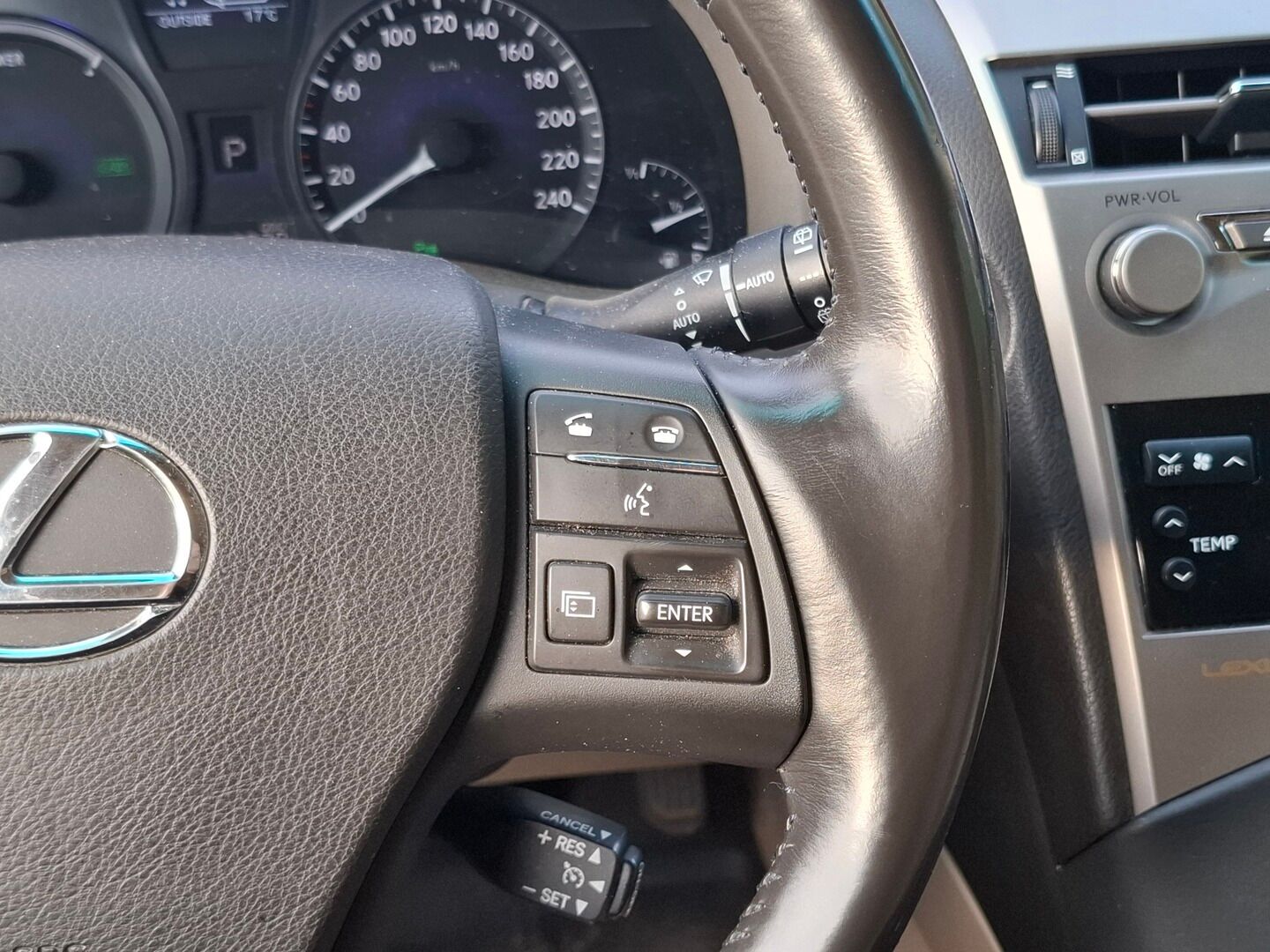 Lexus RX 2011 LEXUS RX450H Monikäyttöajoneuvo (AF) 4ov 3456cm3 - * Tämä auto myydään Huutokaupat.com *