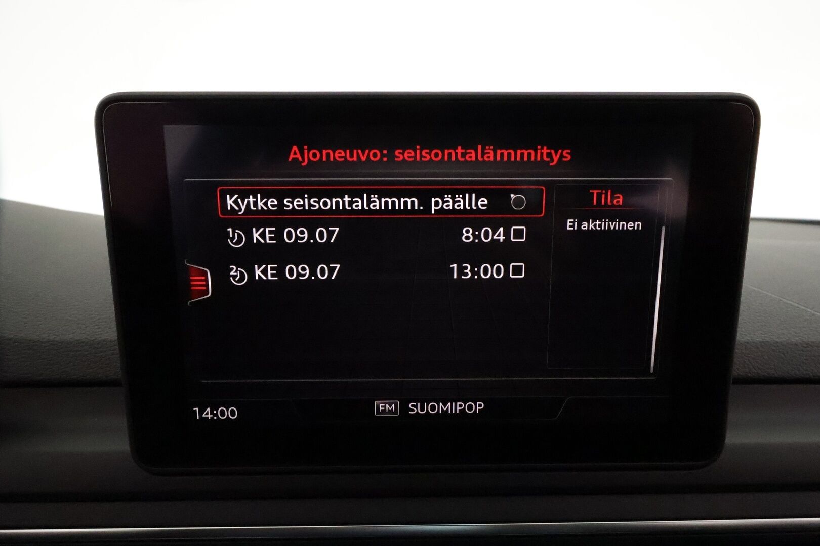 AUDI A4 2018 Sedan Business Sport Comfort S line Edition 2,0 TDI quattro S tronic **Webasto / Vakkari / Koukku / Sporttipenkit** - Suomi-auto / Kahdet renkaat aluvanteilla / P.tutkat