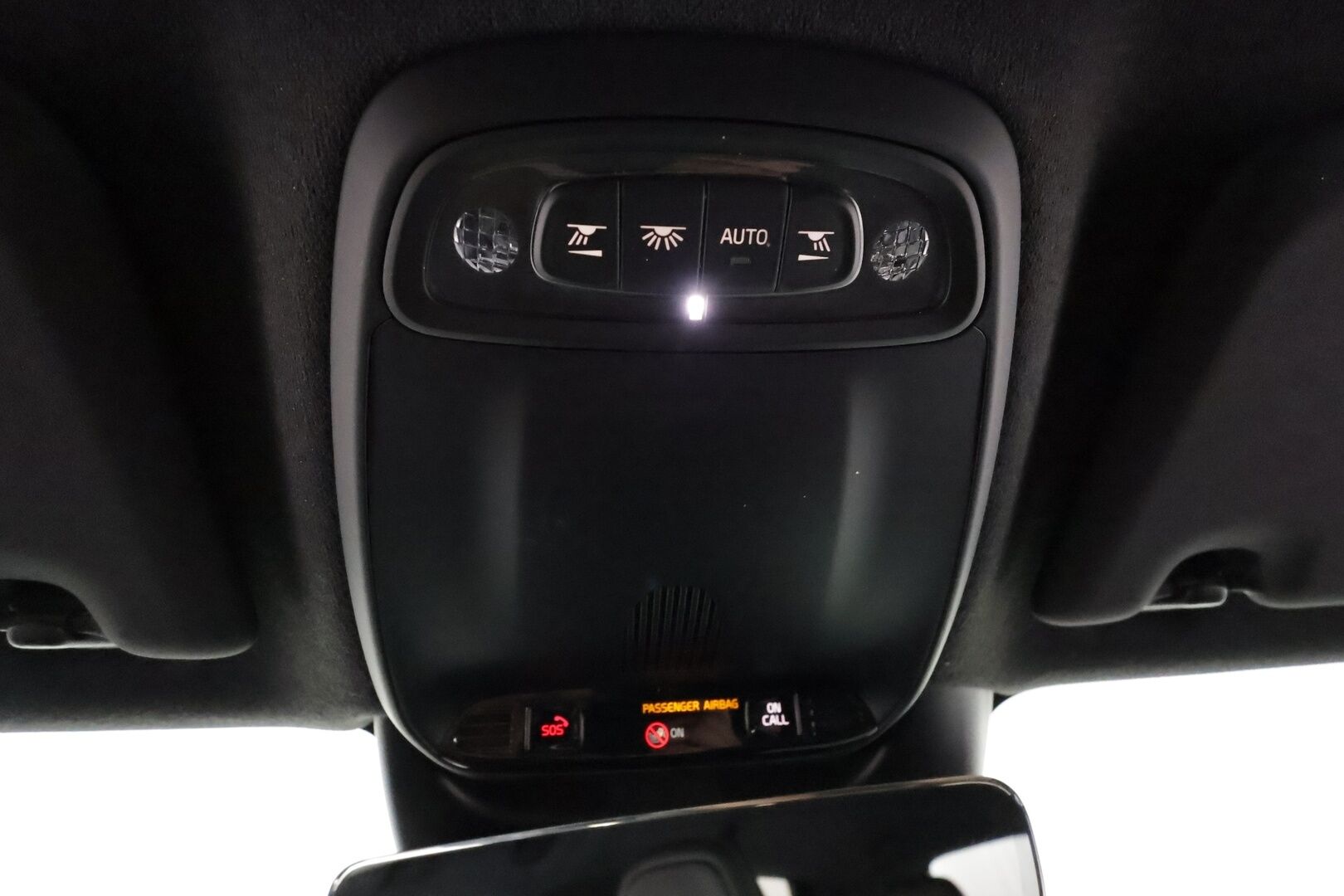 Volvo XC40 2018 D4 AWD R-Design First Edition aut ** 1-Om Suomi auto / Adapt.vakkari / Koukku / Pa-lisälämmitin / 360 kamera / Full LED / Nahkasisusta - 3,99 % KORKOTARJOUS TÄHÄN AUTOON - Digimittari / Navi / 2x renkaat 